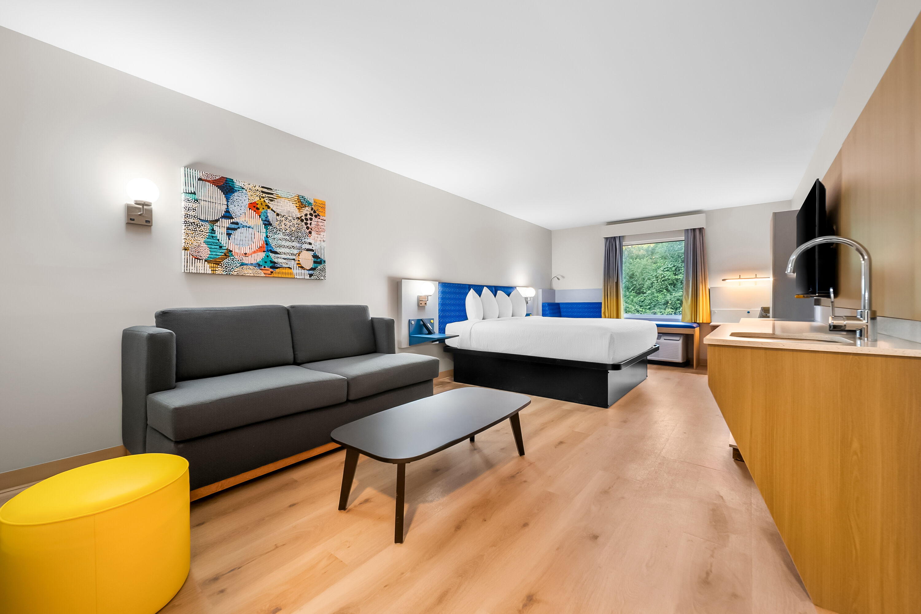 Microtel Inn & Suites by Wyndham Prattville Montgomery suite in Prattville, Alabama