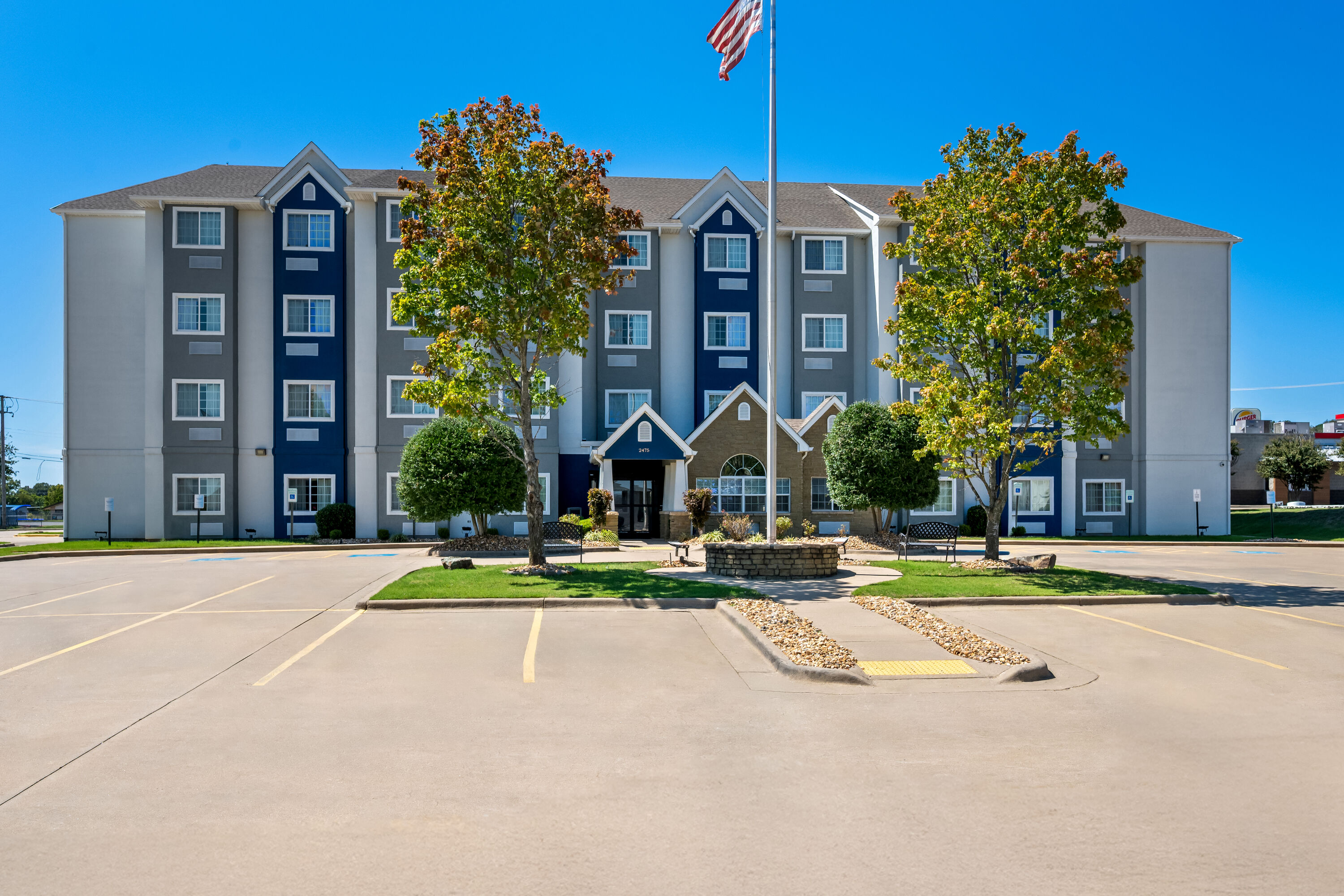 Exterior Day Image of Microtel Inn & Suites by Wyndham Conway hotel in Conway, Arkansas
