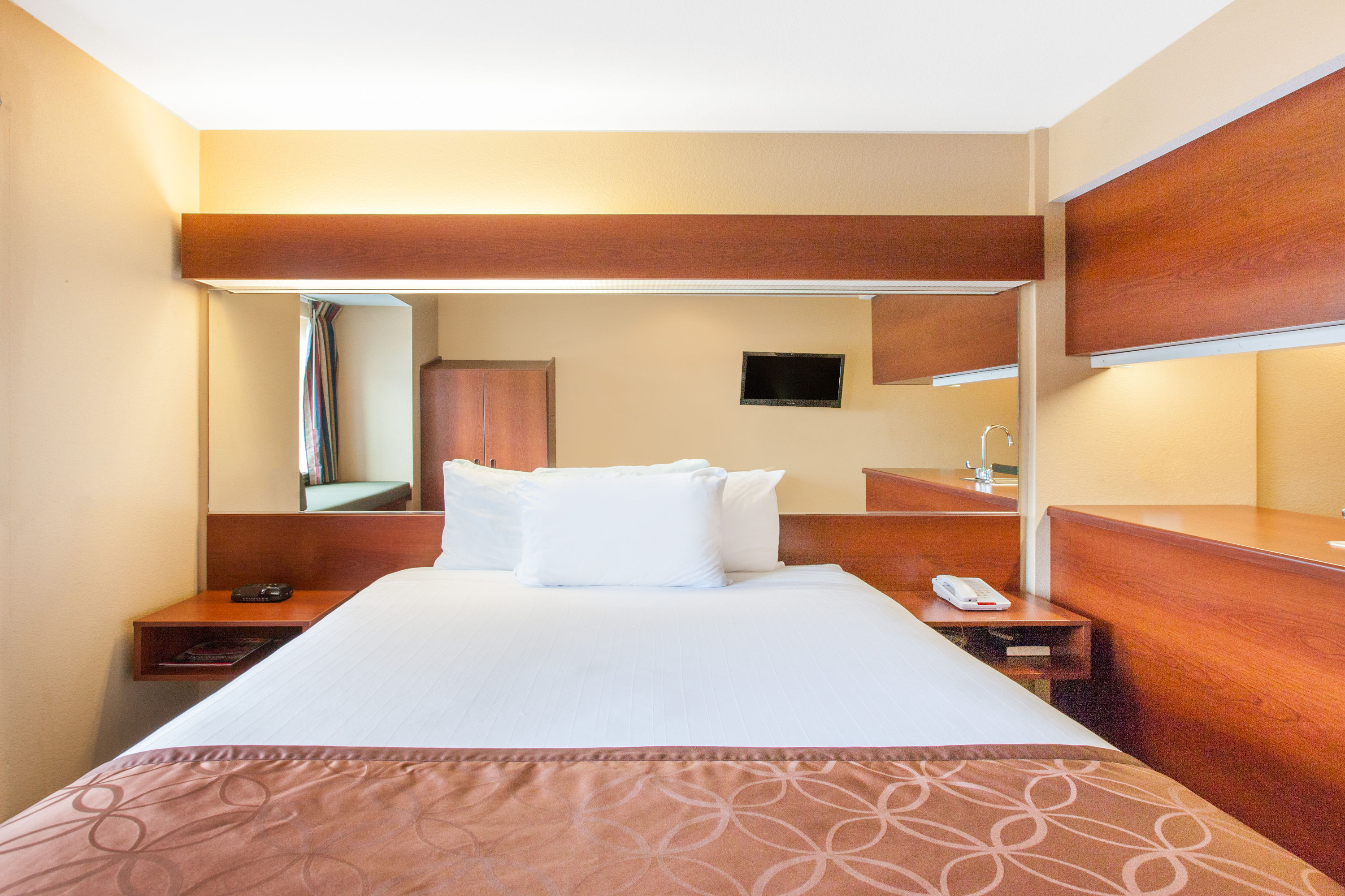 Guest room at the Microtel Inn & Suites by Wyndham Rogers in Rogers, Arkansas