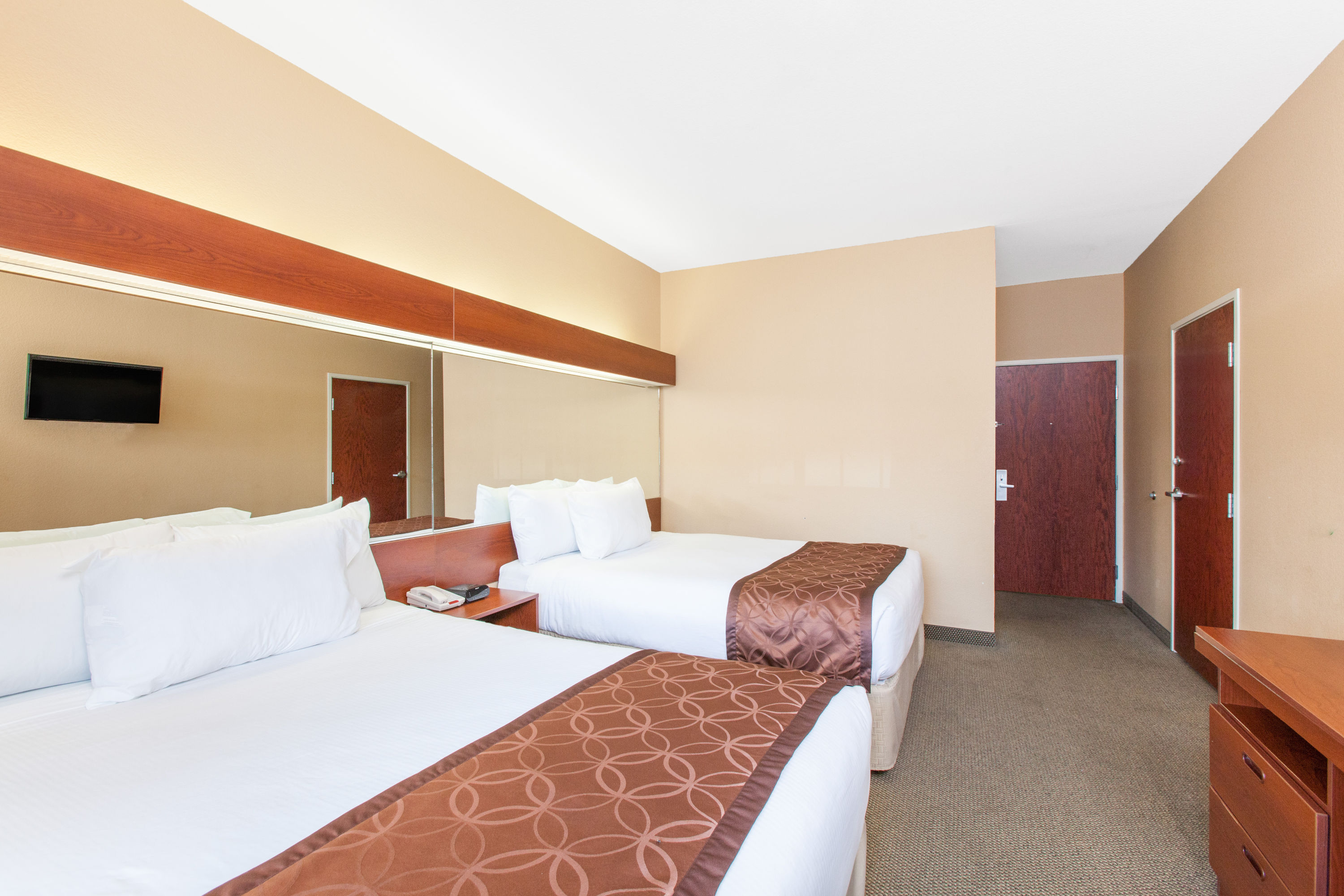 Guest room at the Microtel Inn & Suites by Wyndham Rogers in Rogers, Arkansas