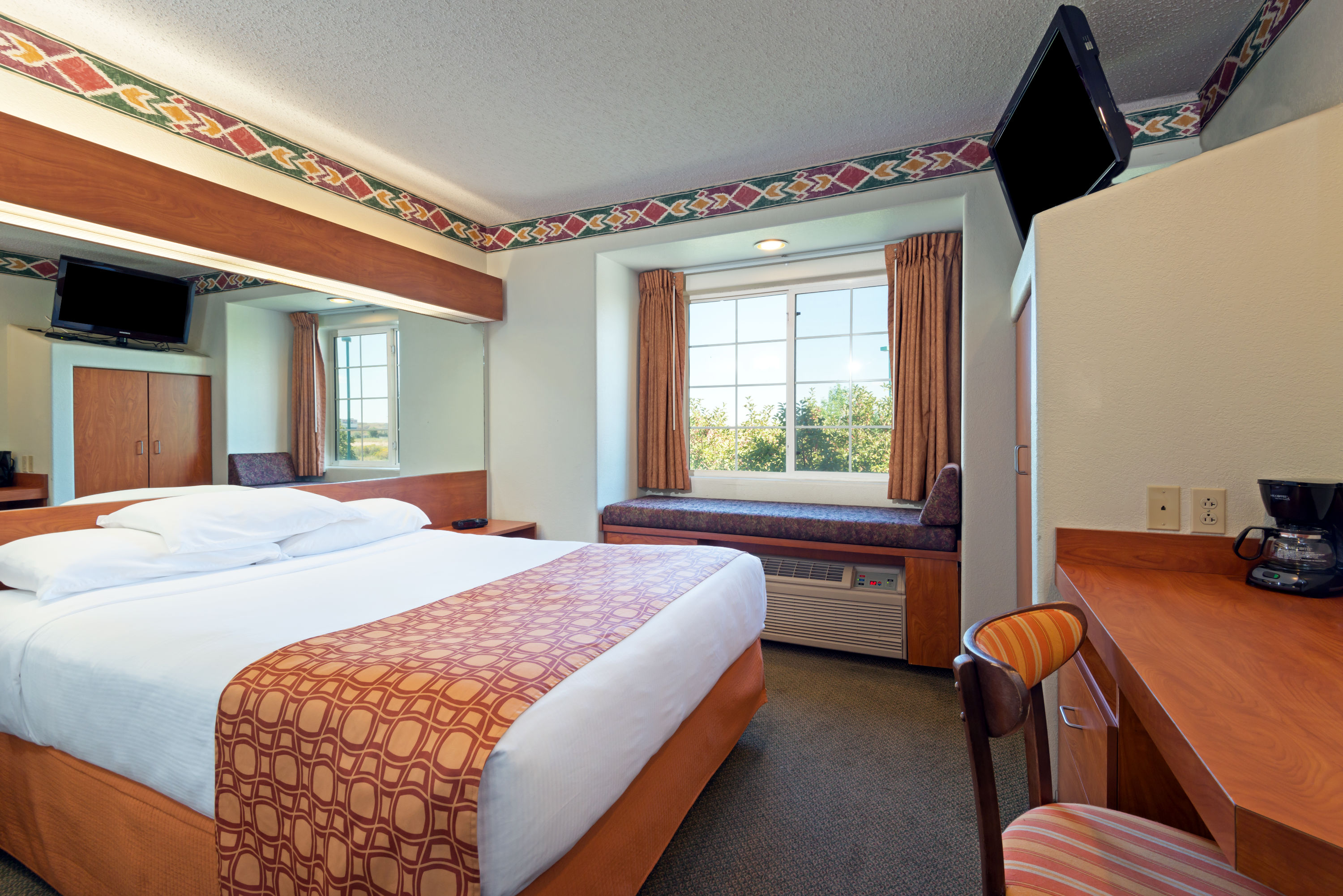 Microtel Inn & Suites by Wyndham Pueblo suite in Pueblo, Colorado