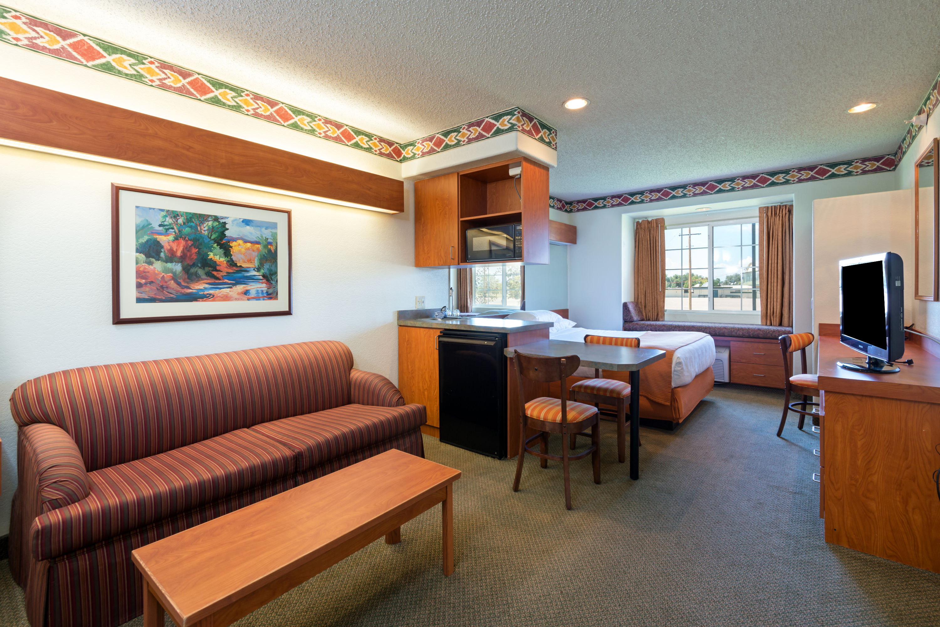 Microtel Inn & Suites by Wyndham Pueblo suite in Pueblo, Colorado