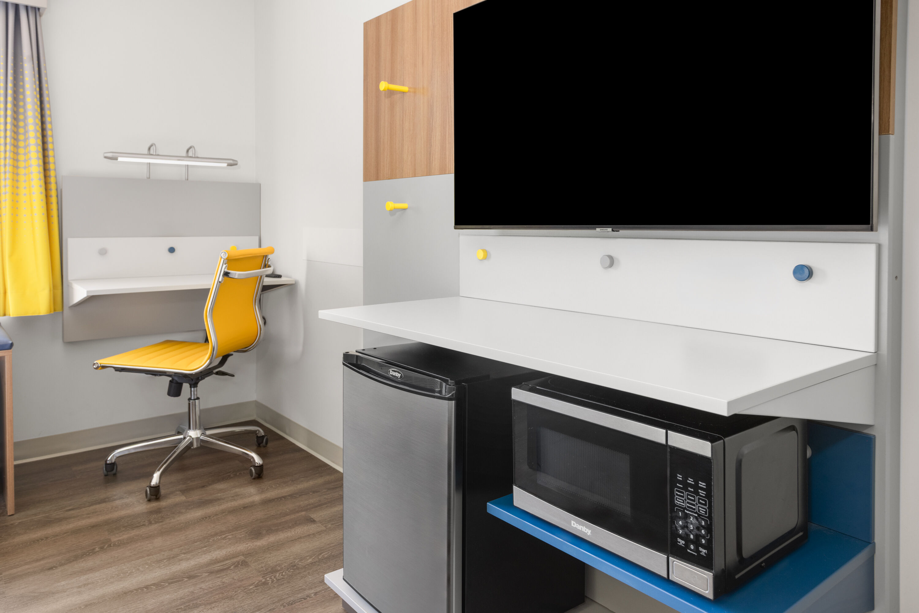 Guest room at the Microtel Inn & Suites by Wyndham Rehoboth Beach in Rehoboth Beach, Delaware