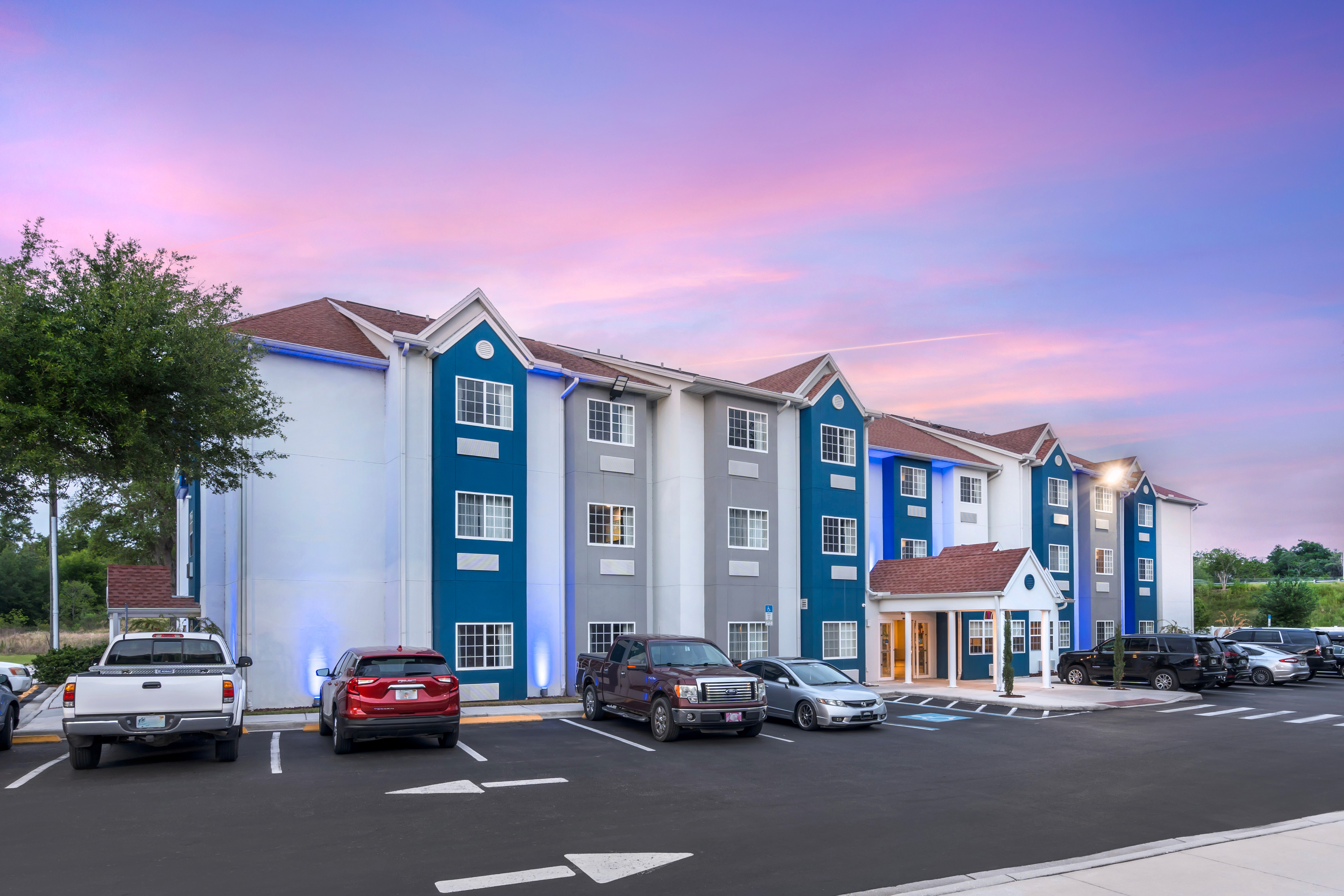 Exterior of Microtel Inn & Suites by Wyndham Brooksville hotel in Brooksville, Florida
