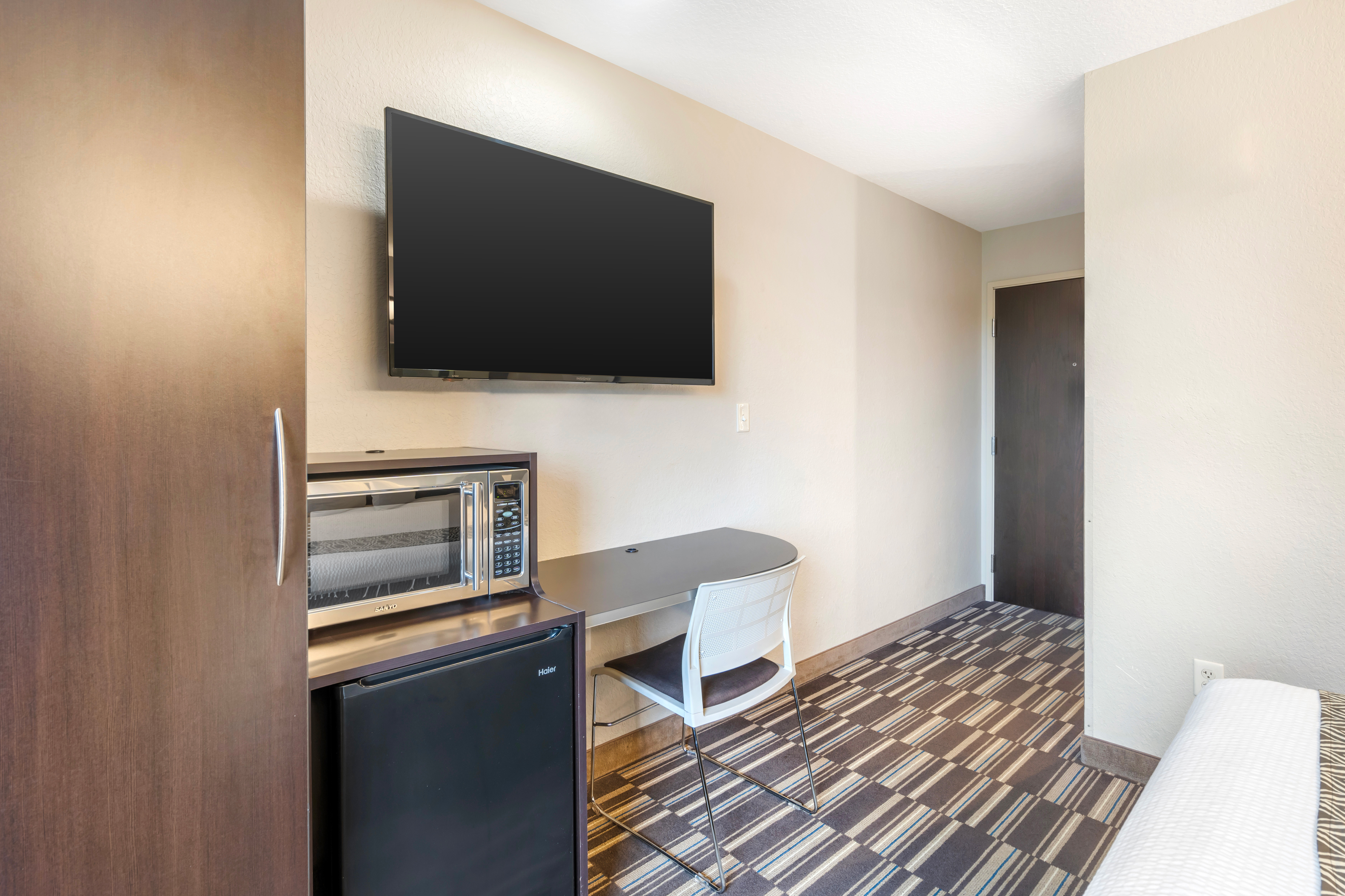 Guest room at the Microtel Inn & Suites by Wyndham Brooksville in Brooksville, Florida