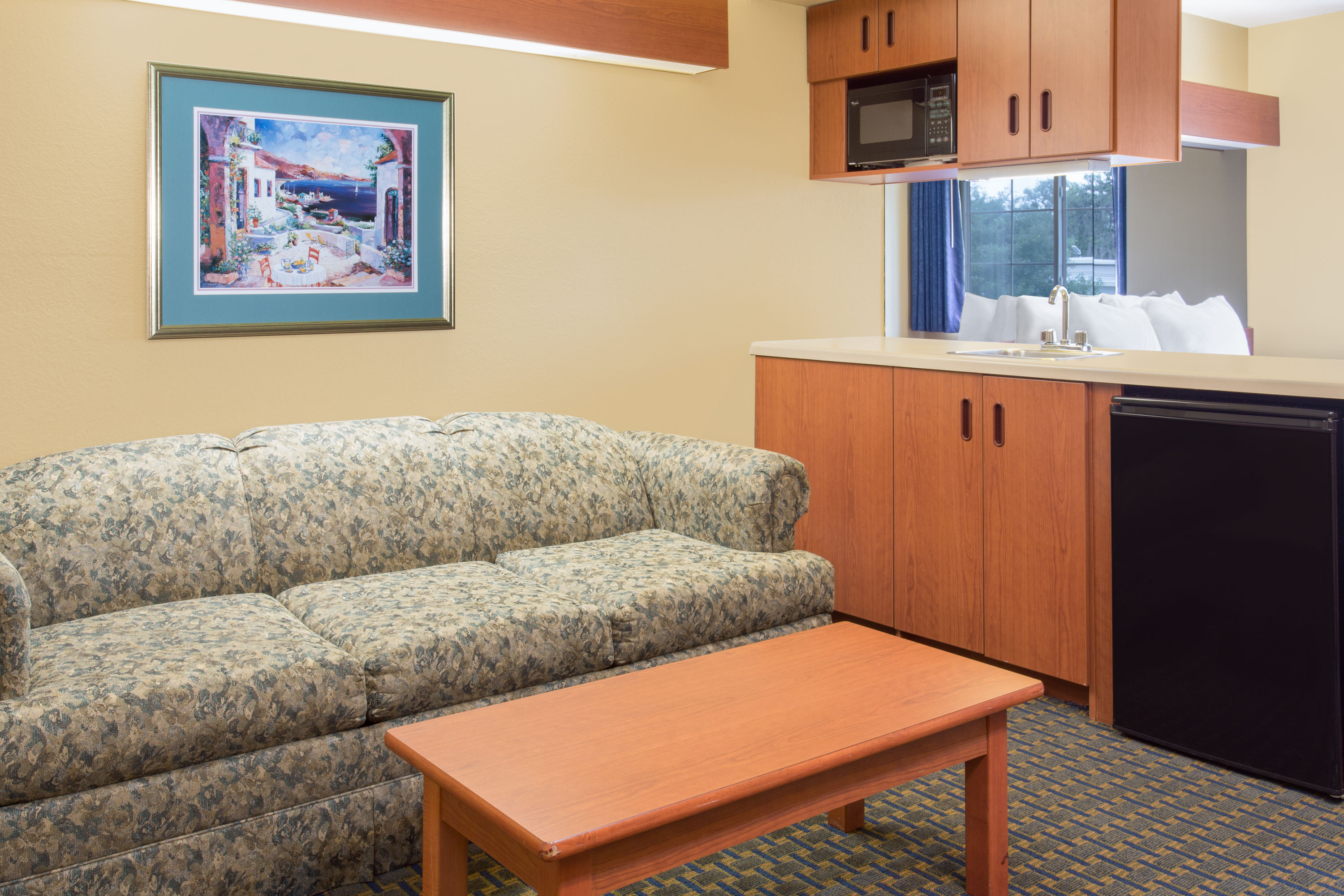 Microtel Inn & Suites by Wyndham Leesburg/Mt Dora suite in Leesburg, Florida