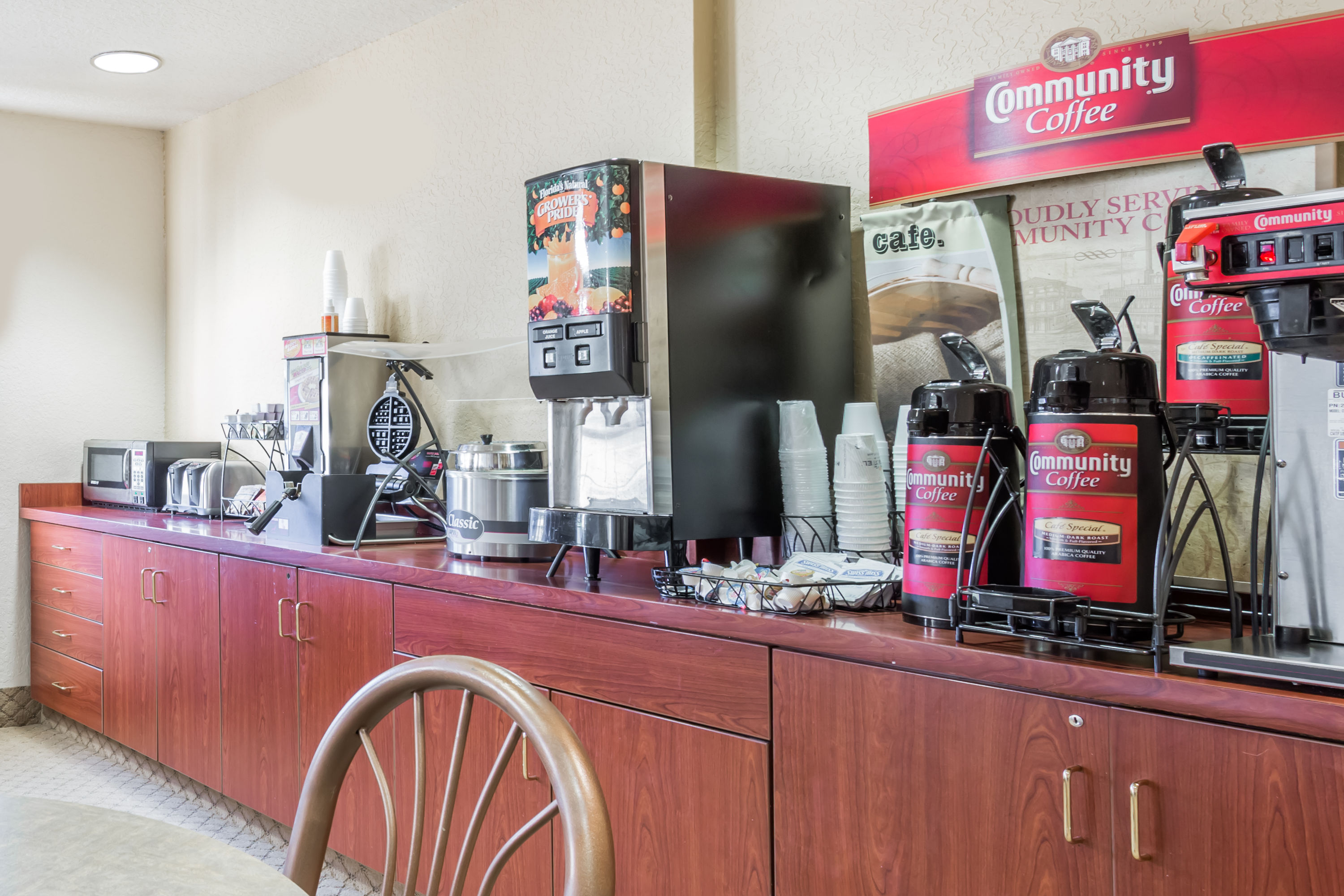 Microtel Inn & Suites by Wyndham Marianna Marianna, FL Hotels