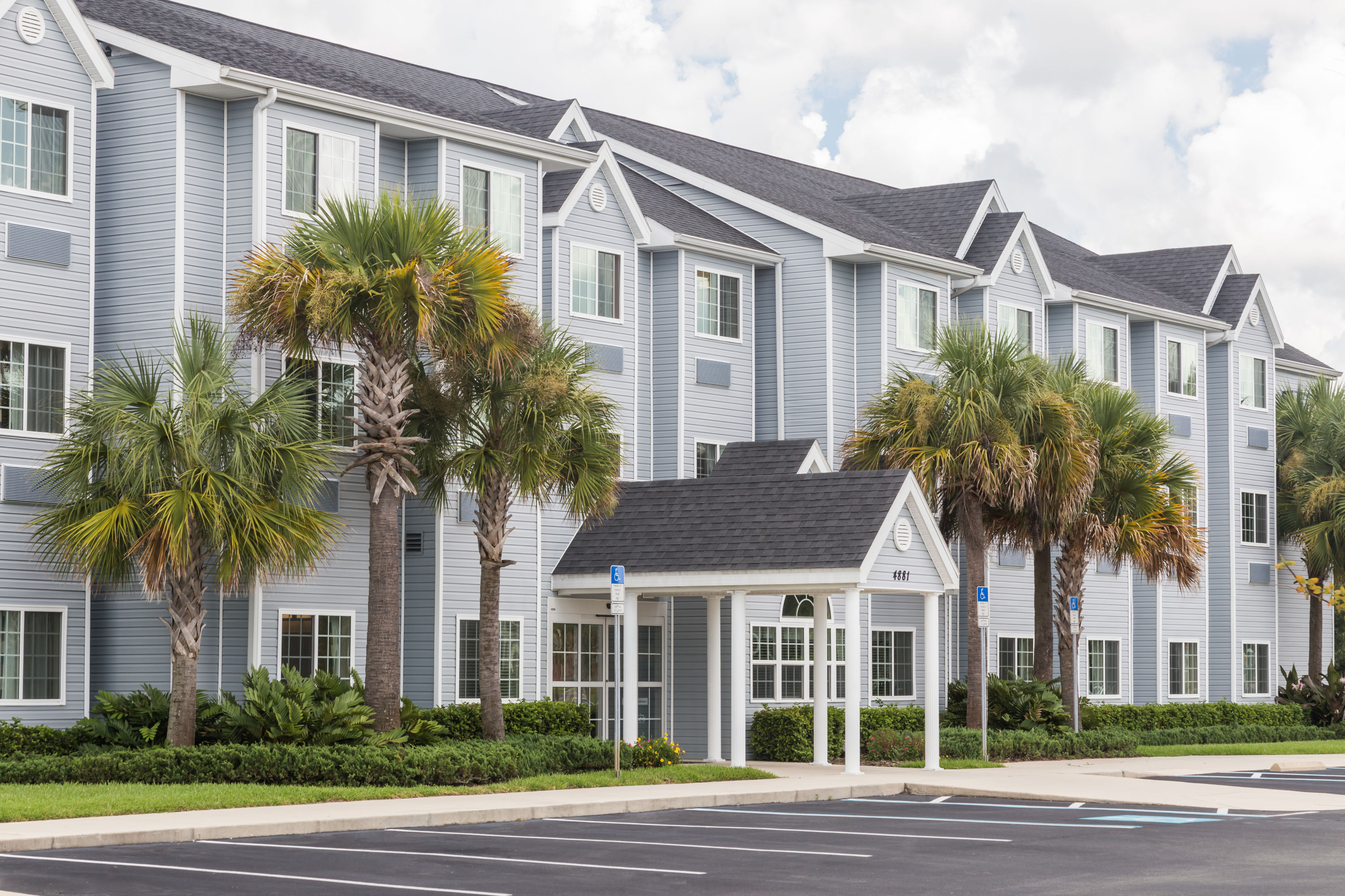 Microtel Inn & Suites by Wyndham Spring Hill/Weeki Wachee Spring Hill