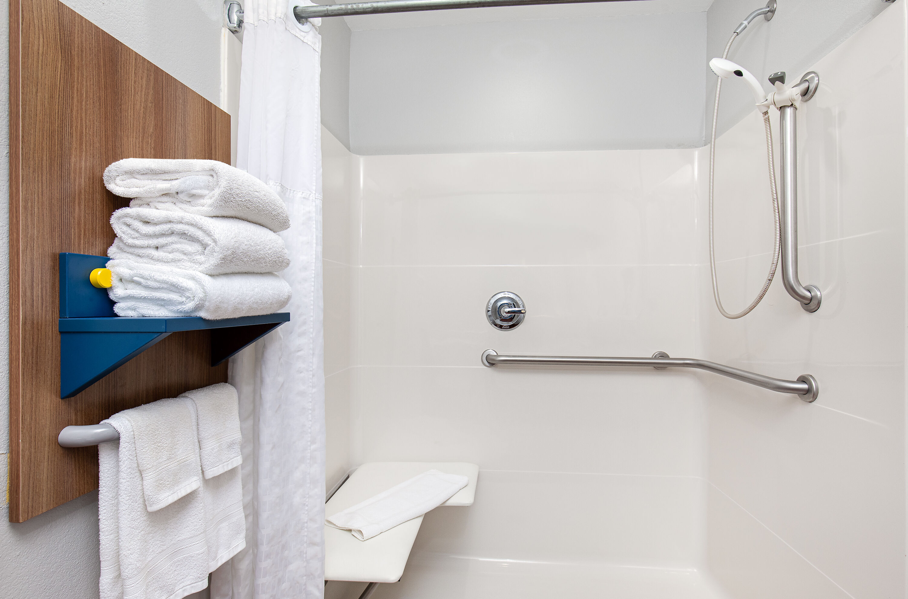 Microtel Inn Suites by Wyndham Columbus North Columbus GA Hotels