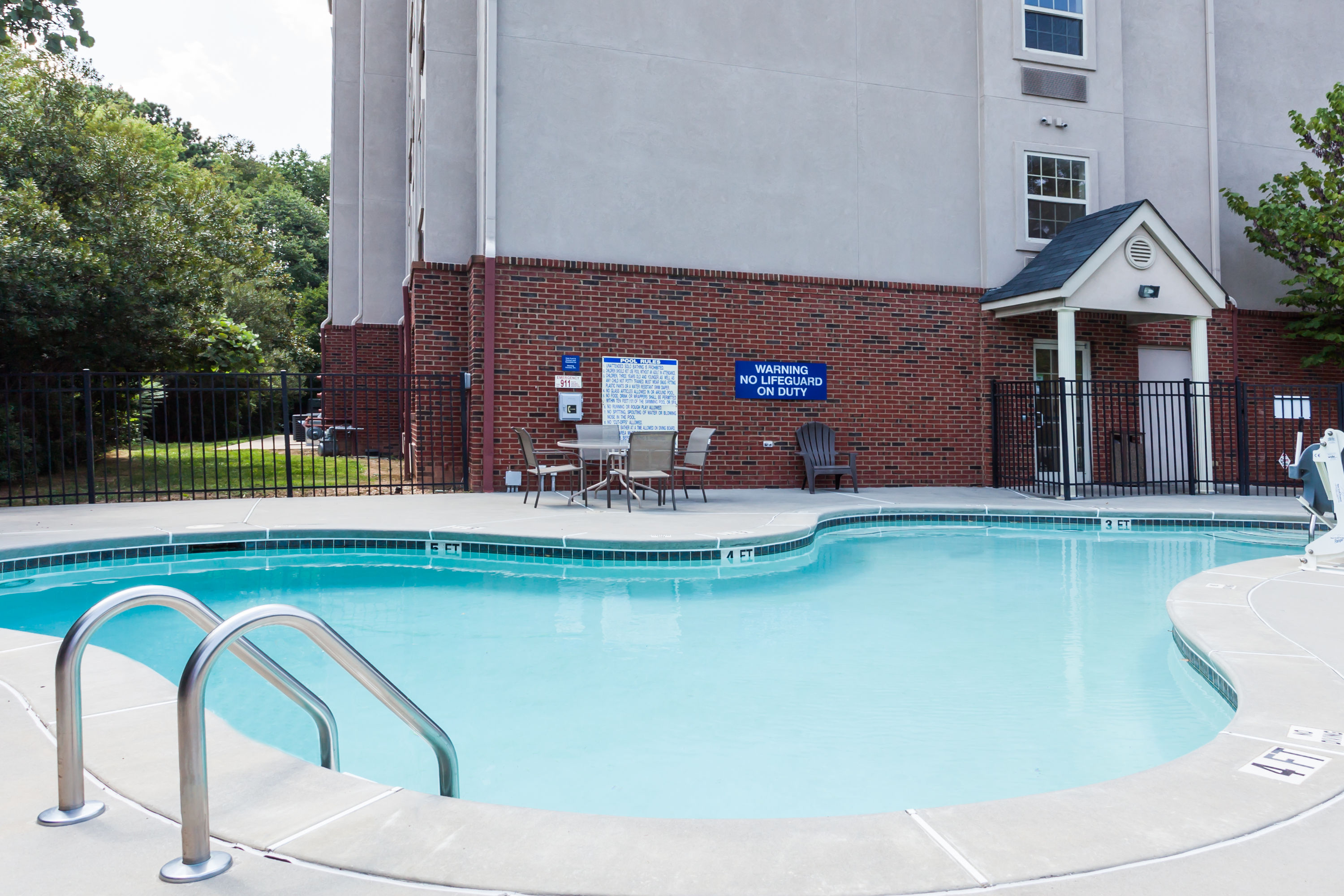 hotels in conyers ga with indoor pool