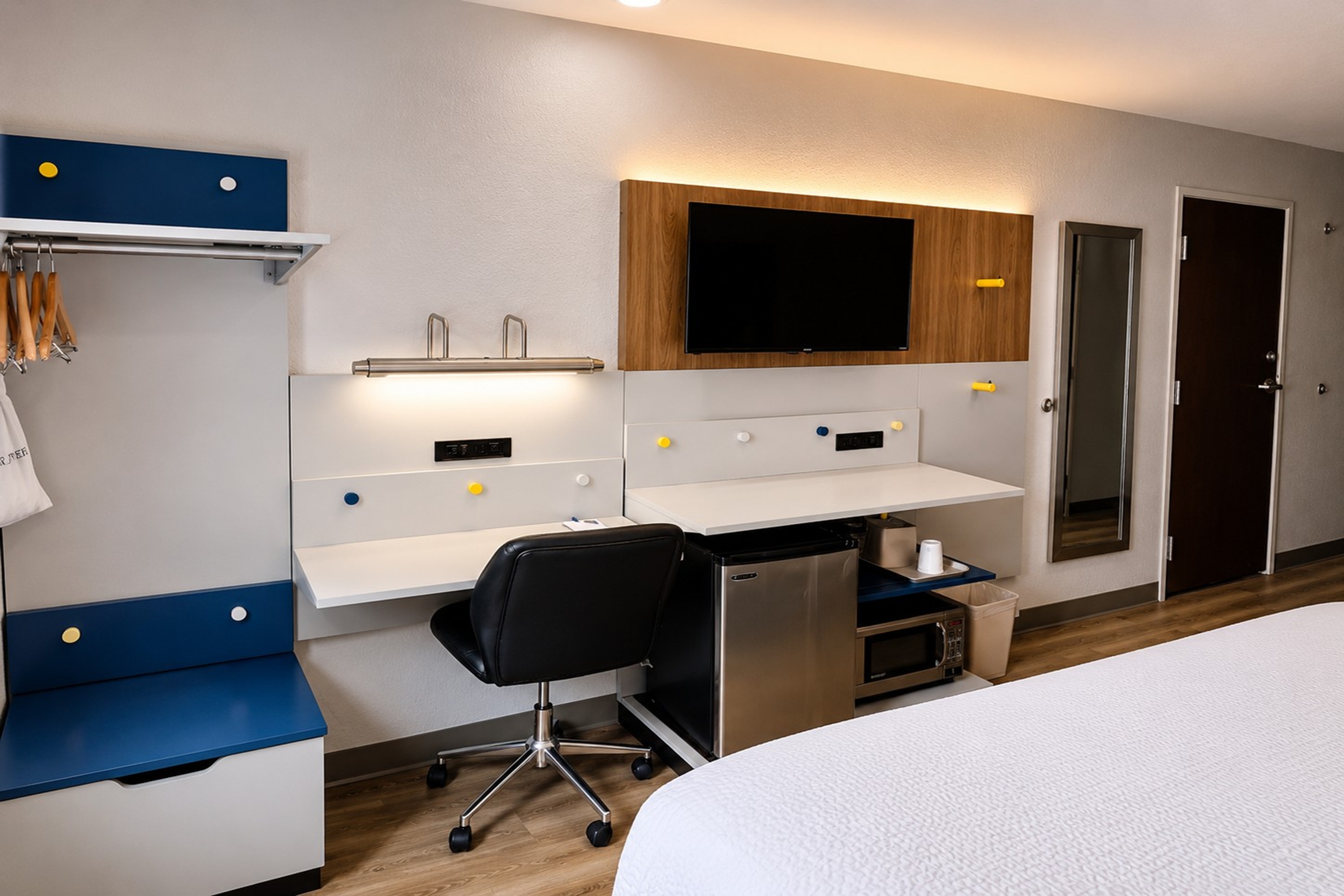 Guest room at the Microtel Inn & Suites by Wyndham Macon in Macon, Georgia