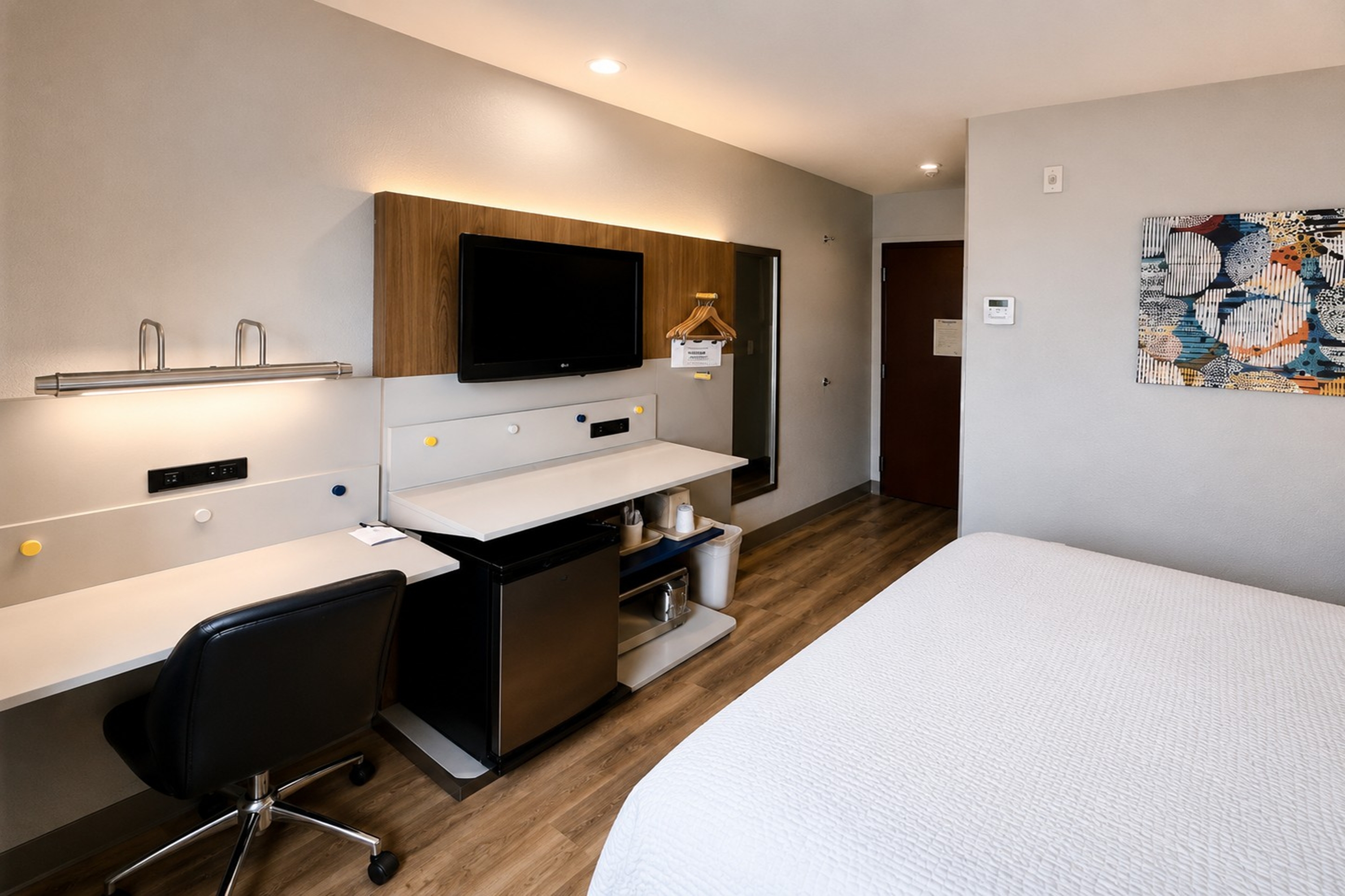 Guest room at the Microtel Inn & Suites by Wyndham Macon in Macon, Georgia