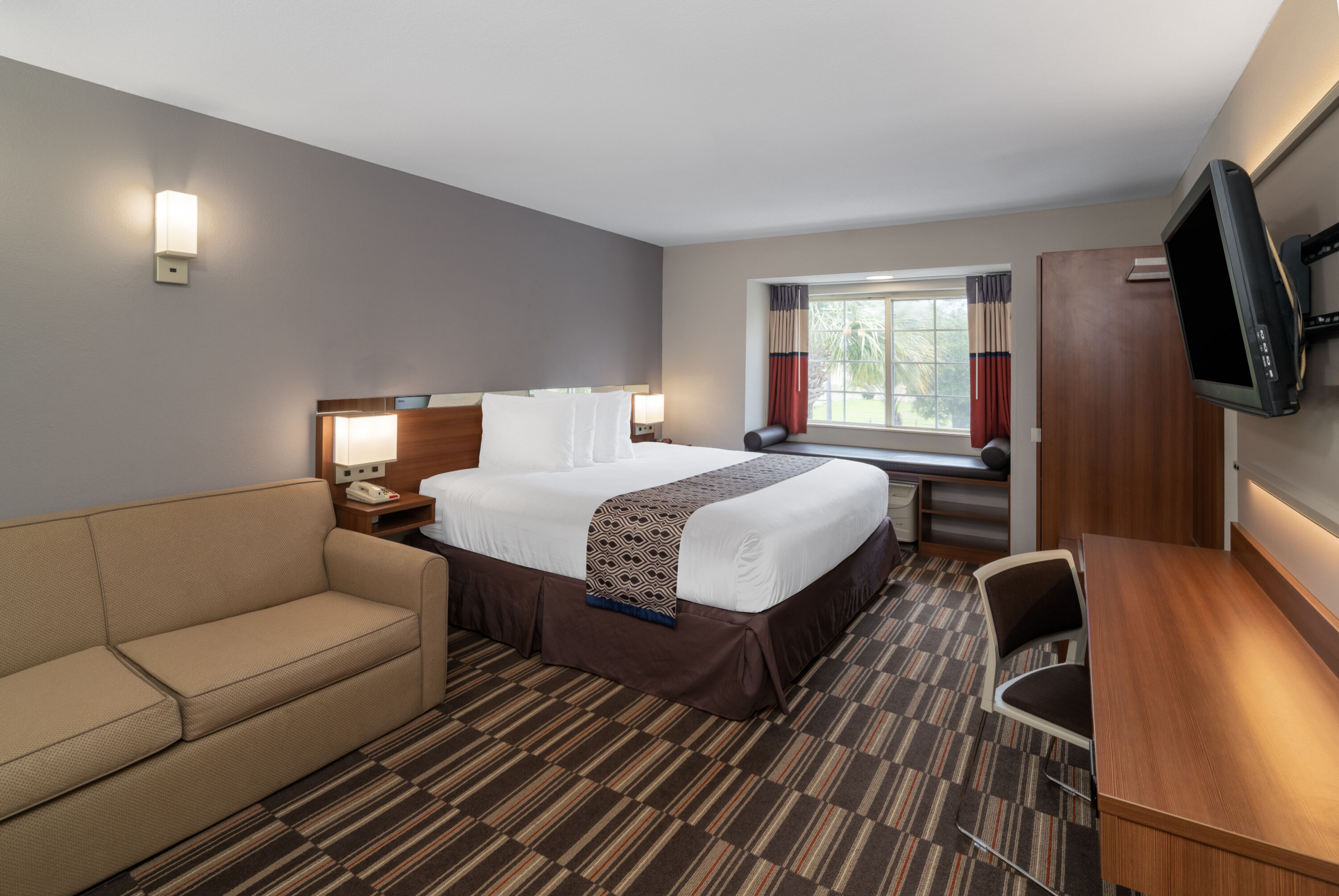 Microtel Inn & Suites by Wyndham Pooler/Savannah suite in Pooler, Georgia