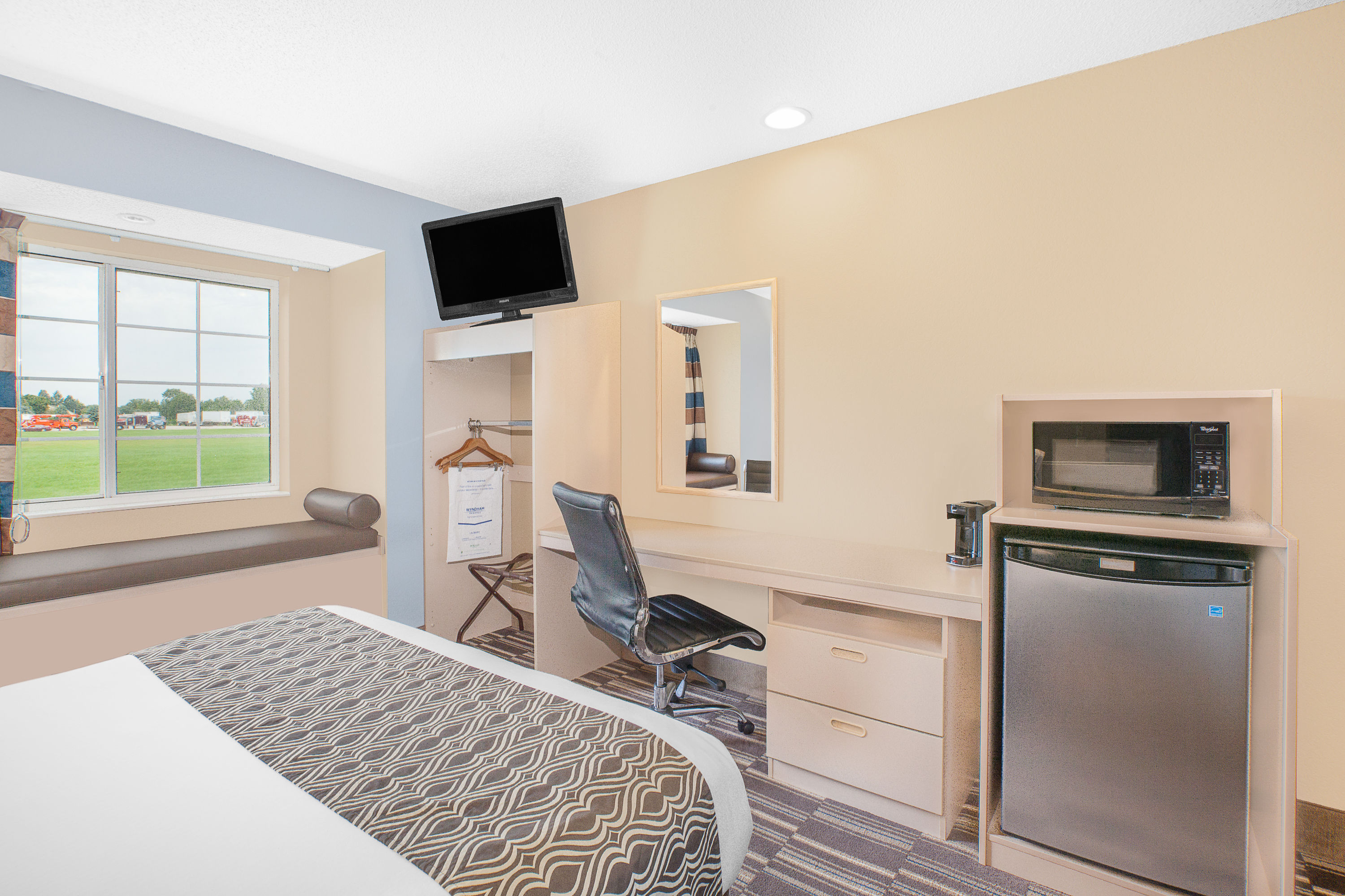 Guest room at the Microtel Inn & Suites by Wyndham Clear Lake in Clear Lake, Iowa