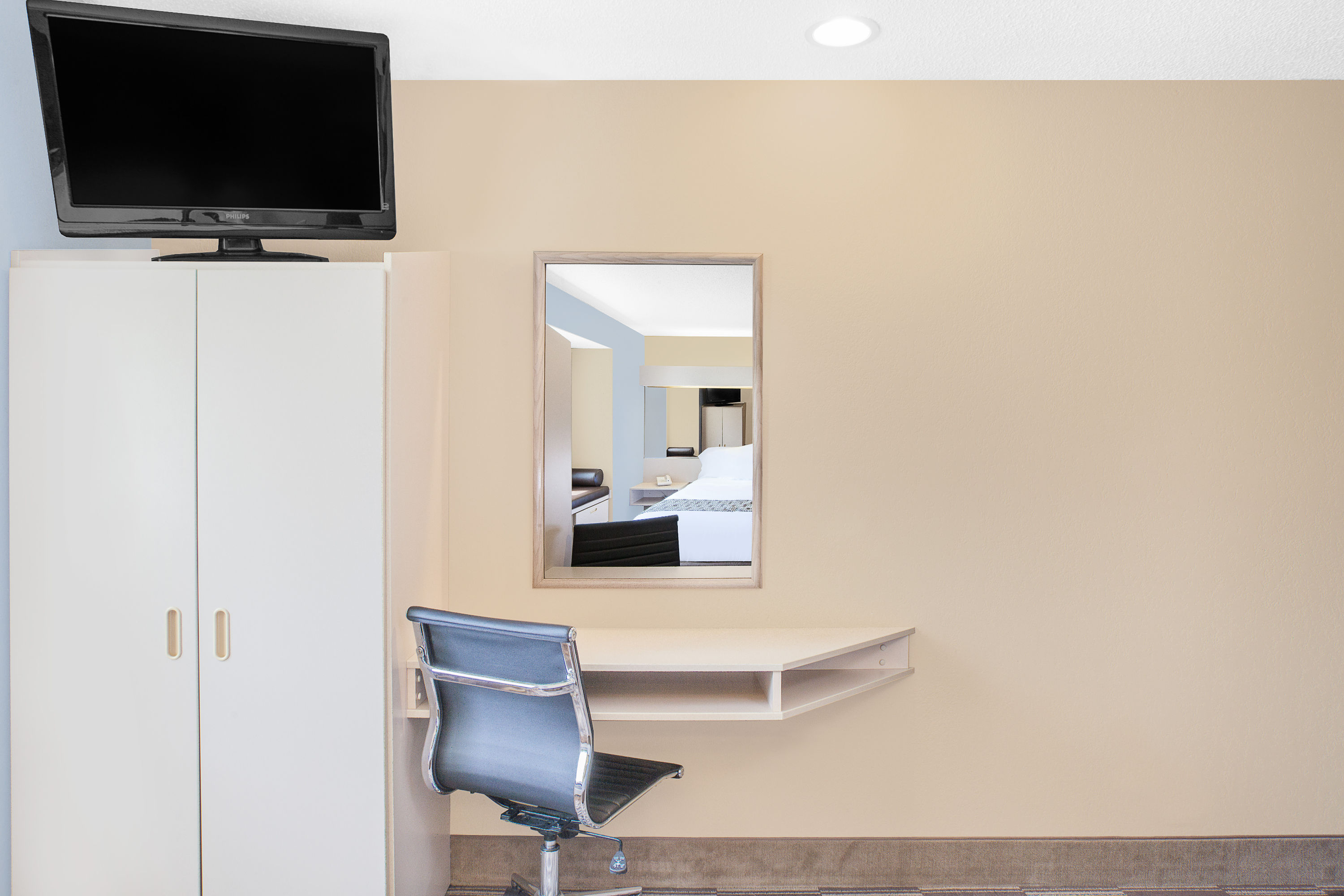 Guest room at the Microtel Inn & Suites by Wyndham Clear Lake in Clear Lake, Iowa