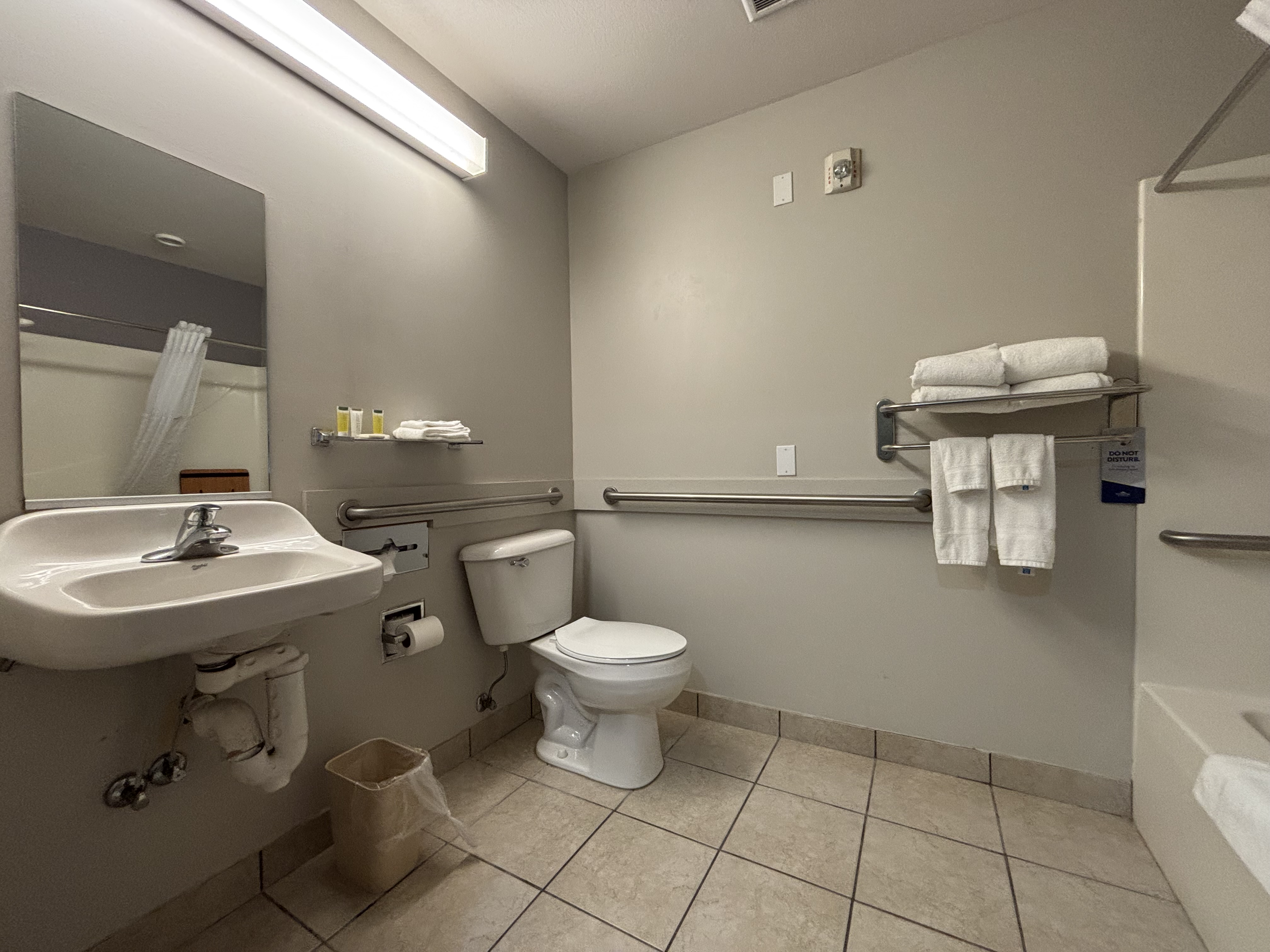 Guest room bath at the Microtel Inn & Suites by Wyndham Quincy Downtown/River Area in Quincy, Illinois