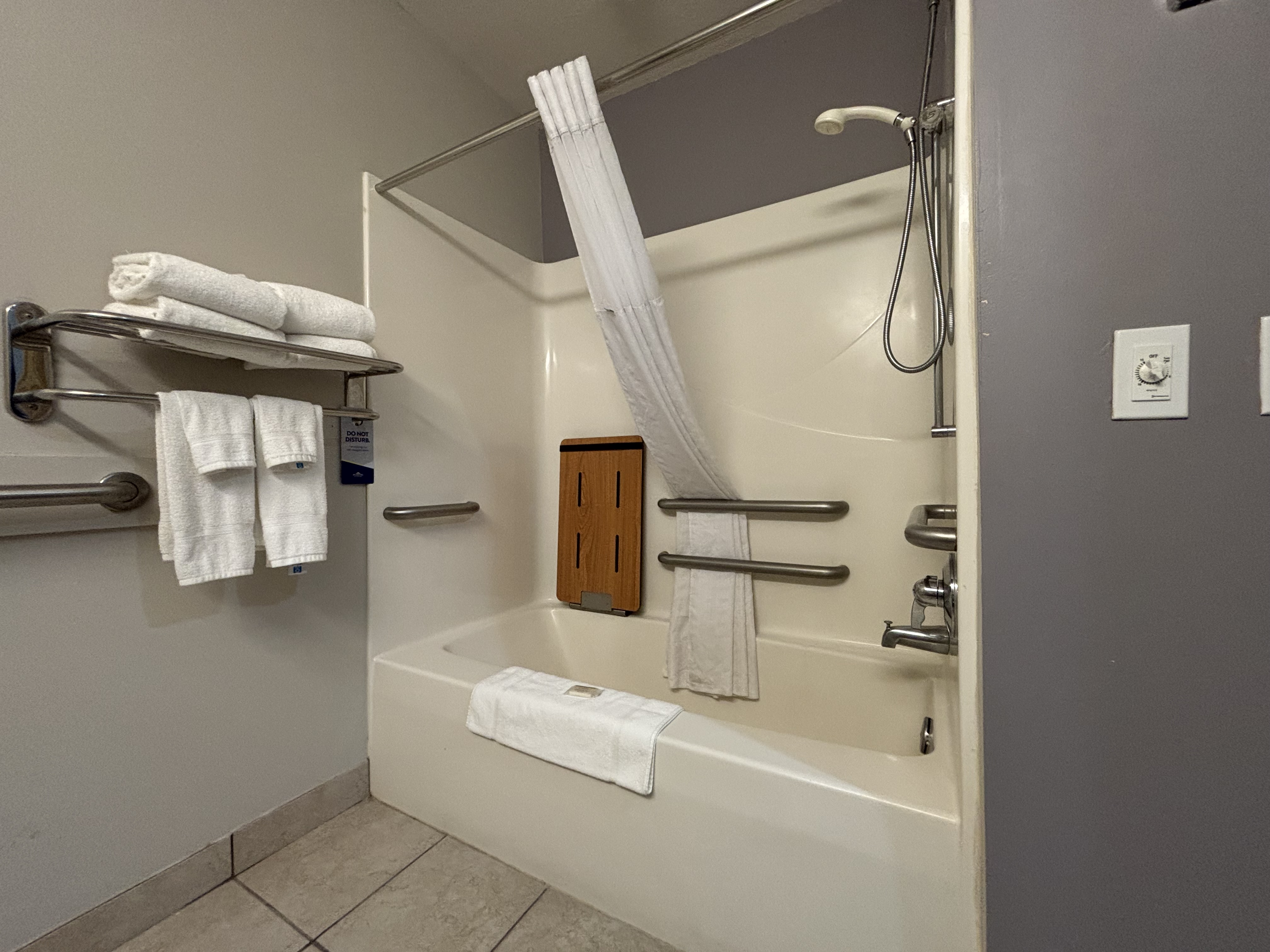 Guest room bath at the Microtel Inn & Suites by Wyndham Quincy Downtown/River Area in Quincy, Illinois