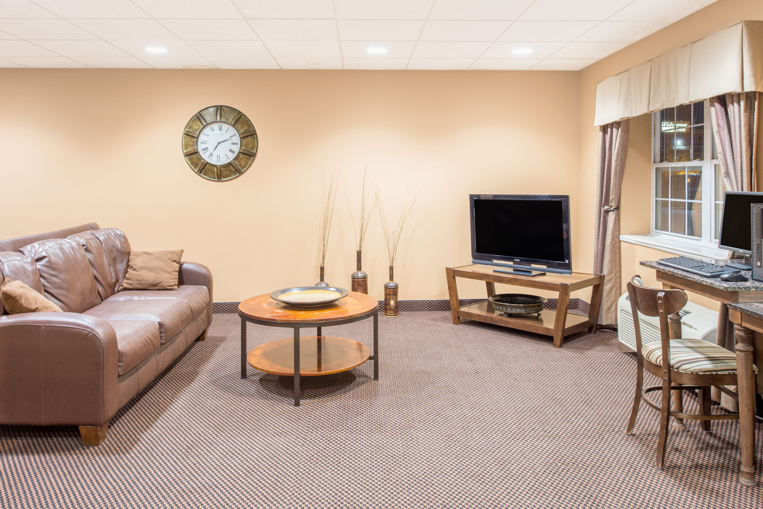 Microtel Inn Suites By Wyndham Quincy Quincy Il Hotels