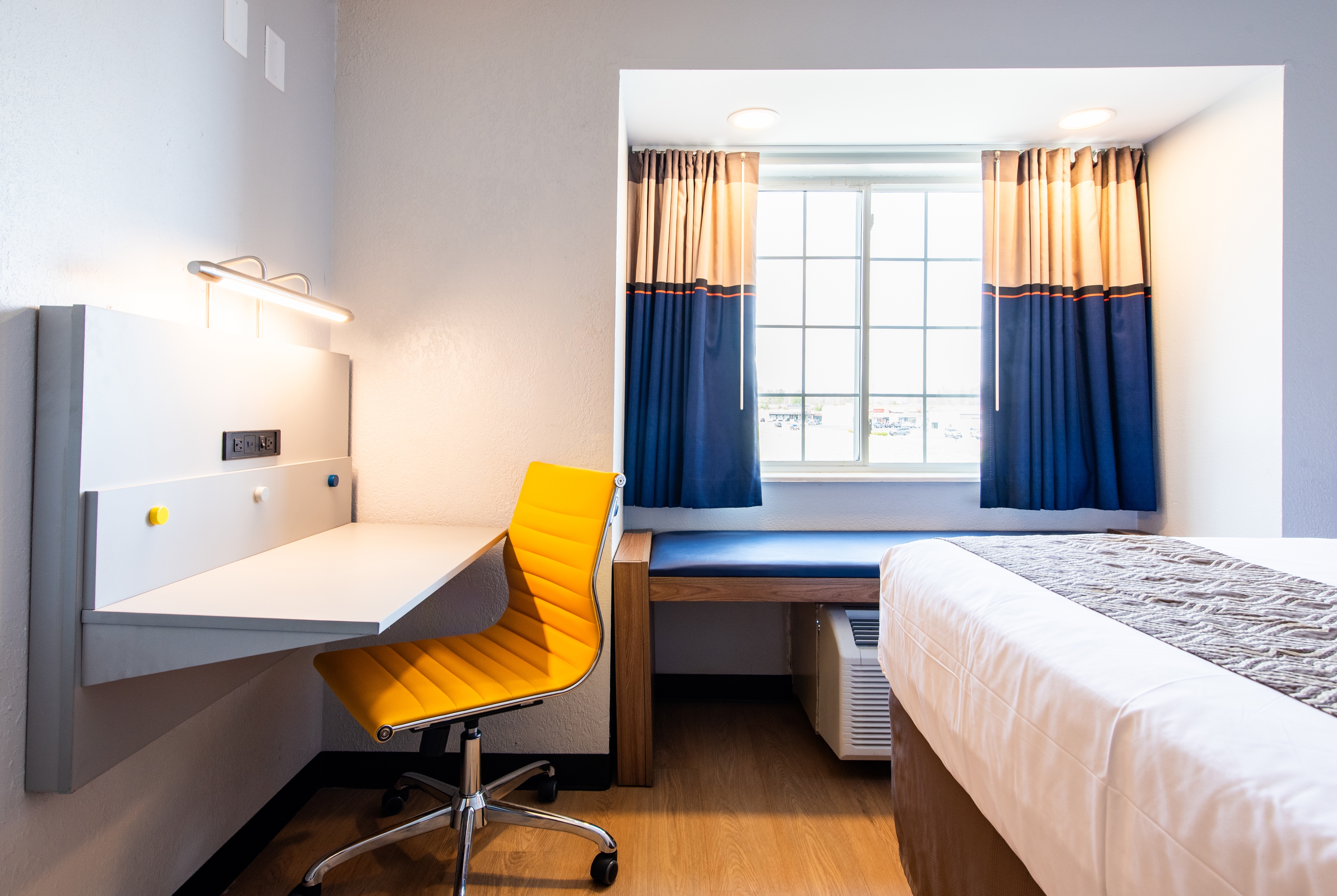 Guest room at the Microtel Inn & Suites by Wyndham London in London, Kentucky