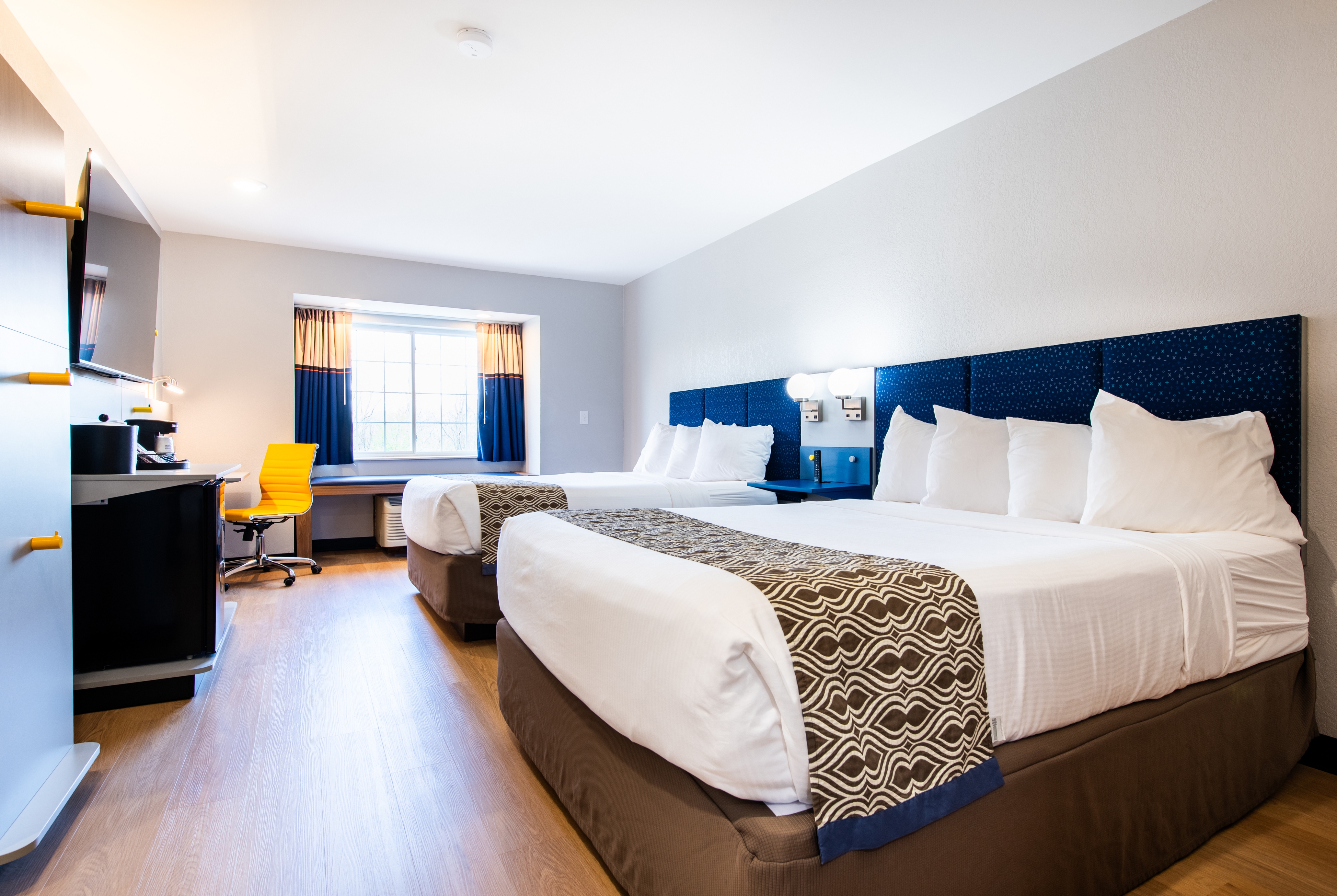 Guest room at the Microtel Inn & Suites by Wyndham London in London, Kentucky