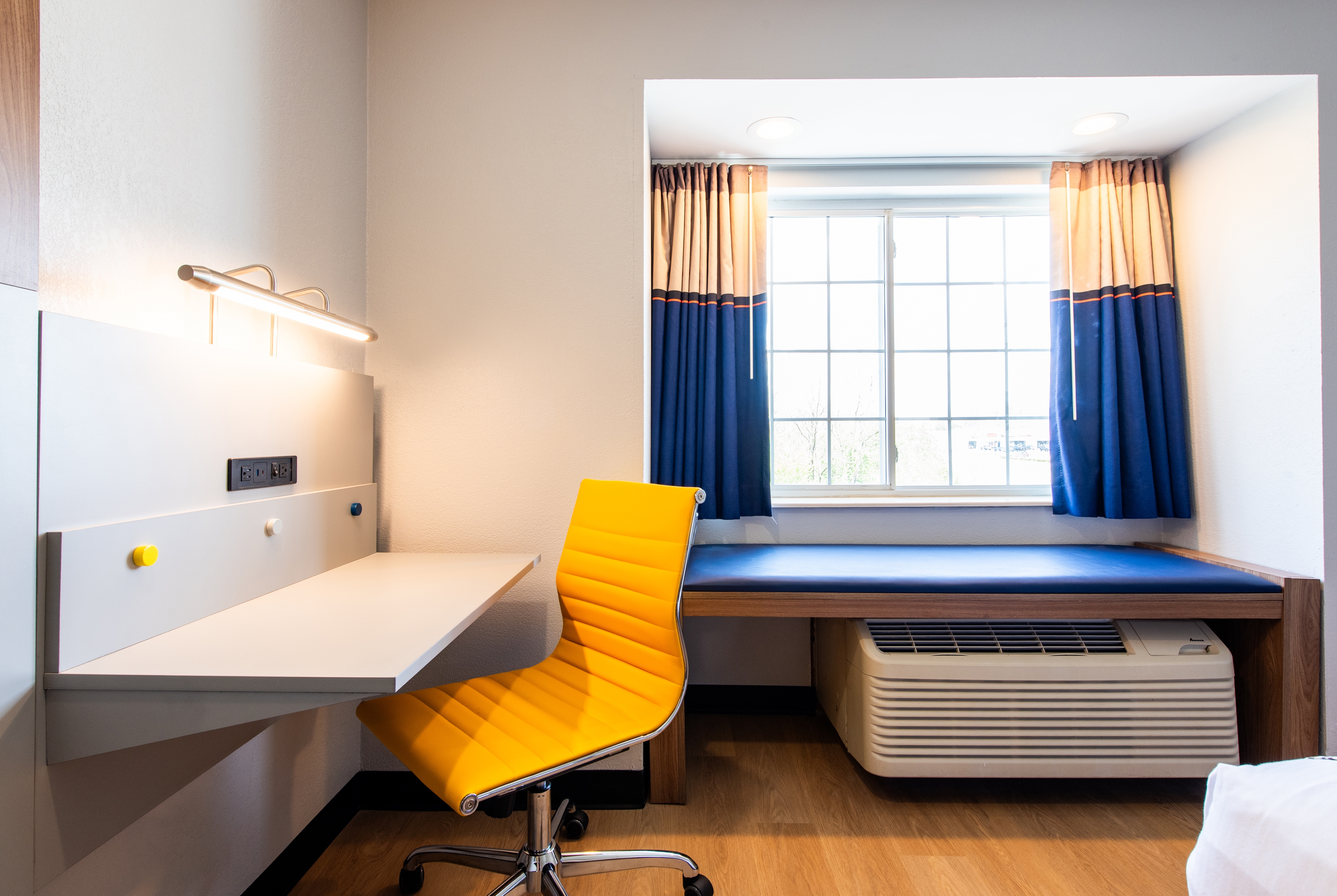 Guest room at the Microtel Inn & Suites by Wyndham London in London, Kentucky