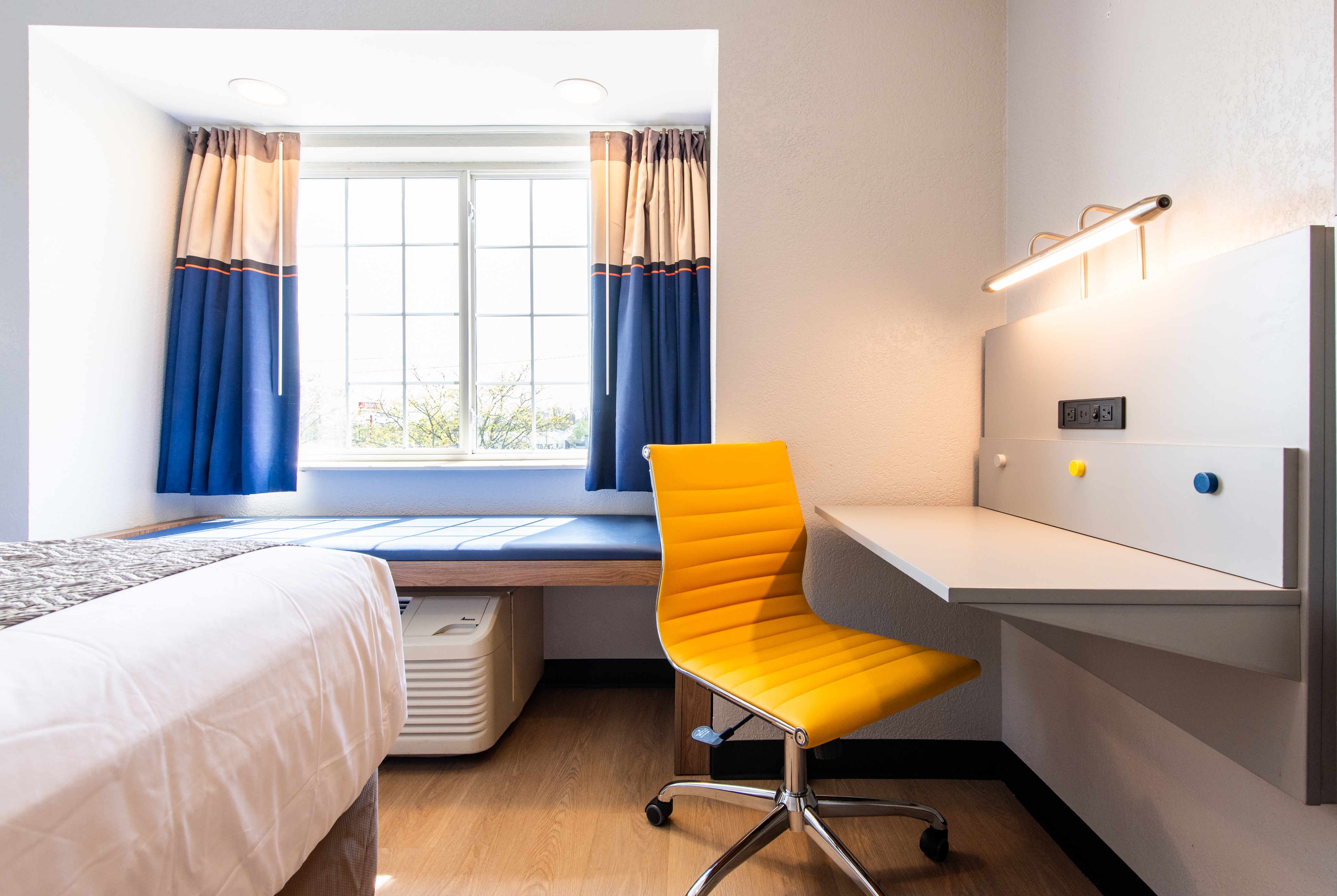 Microtel Inn & Suites by Wyndham London suite in London, Kentucky