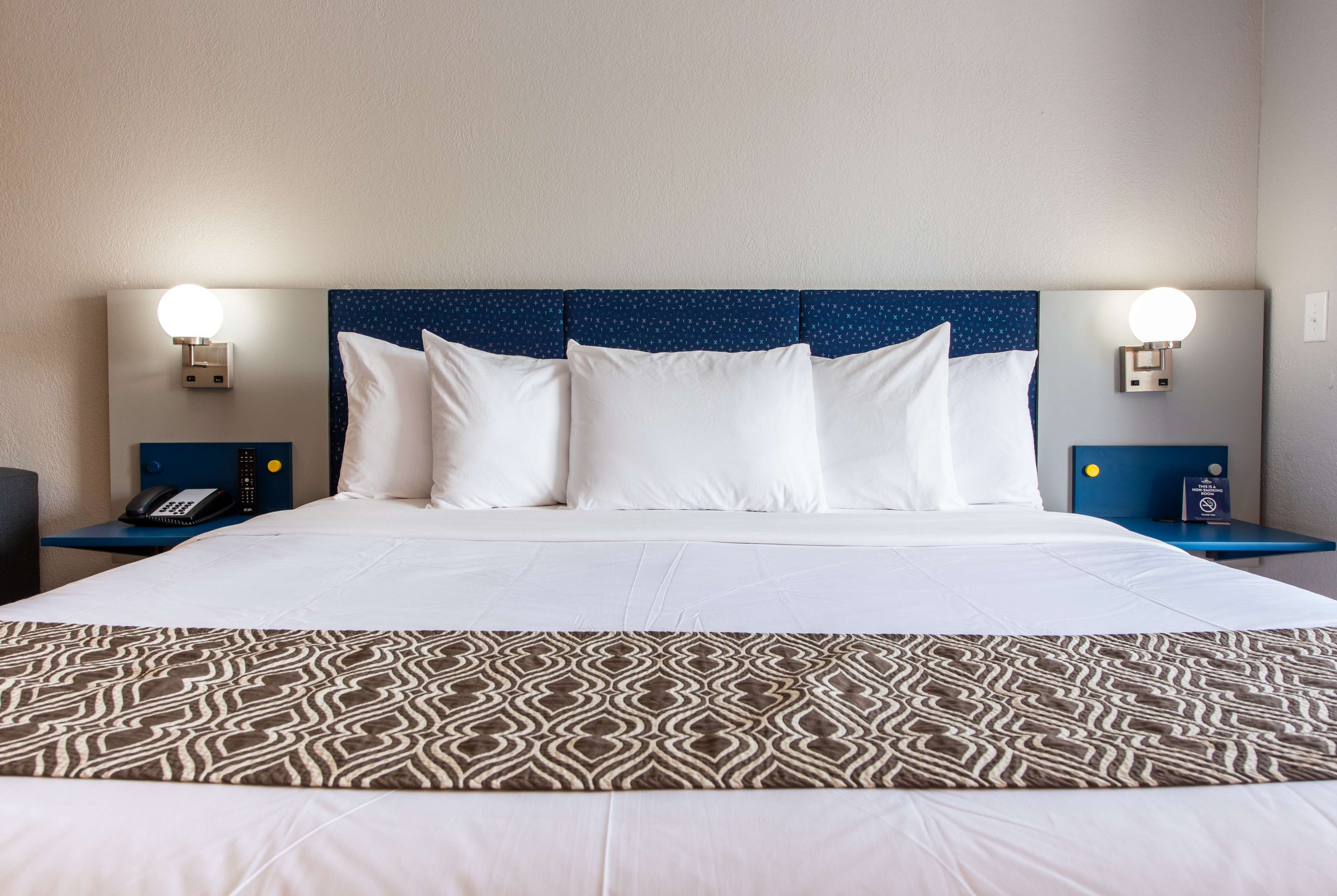 Microtel Inn & Suites by Wyndham London suite in London, Kentucky
