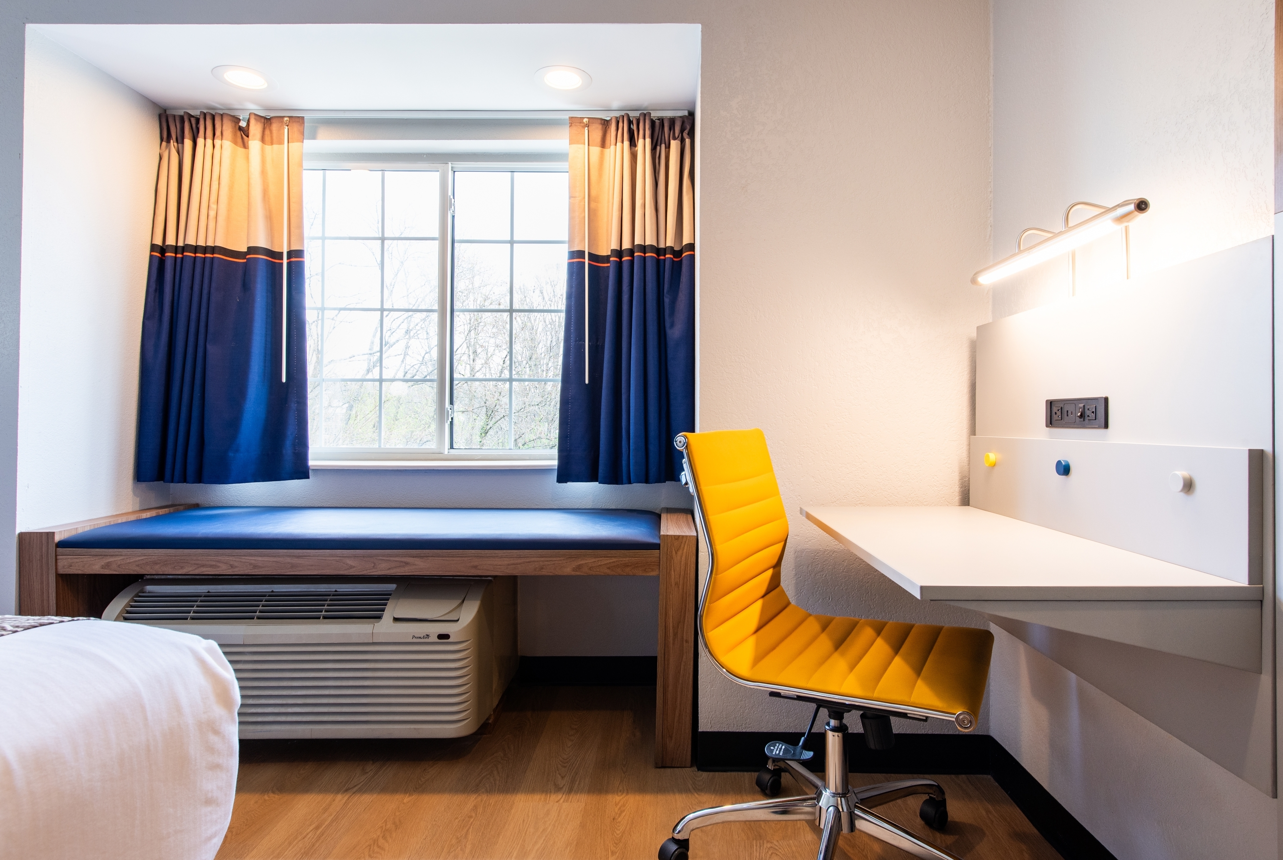 Microtel Inn & Suites by Wyndham London suite in London, Kentucky