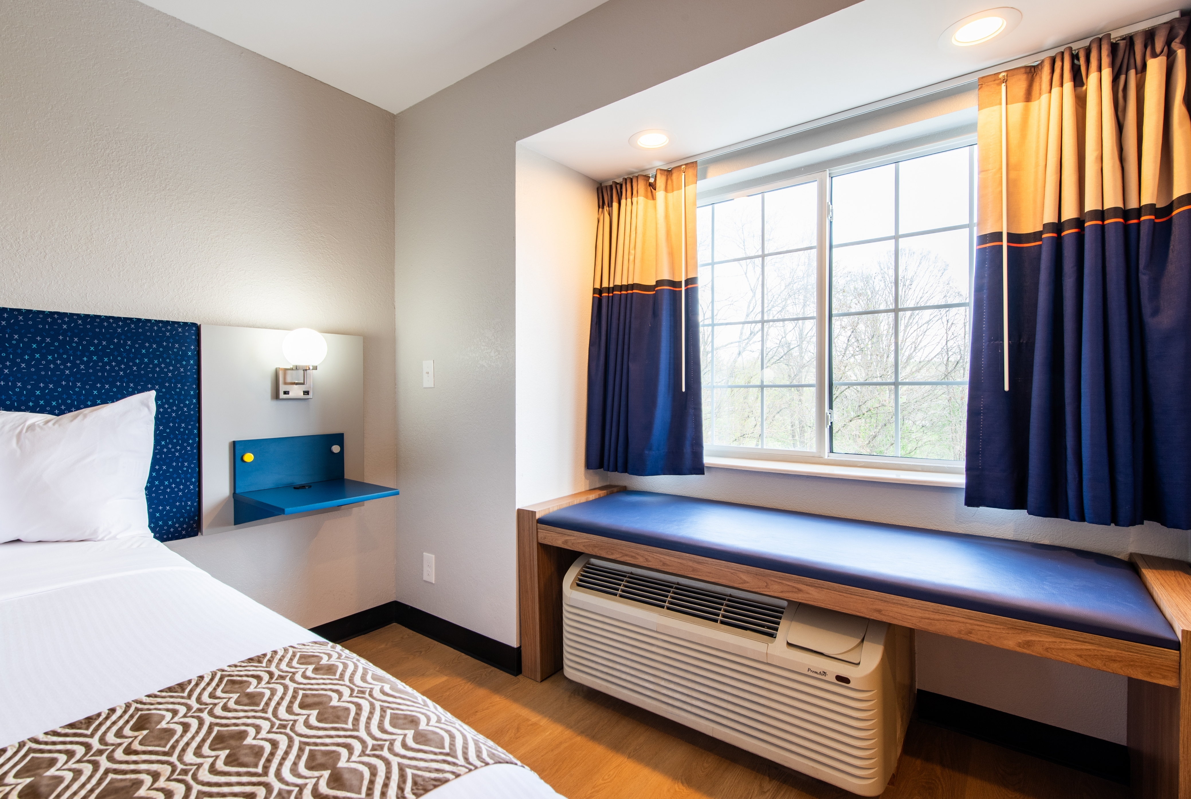 Microtel Inn & Suites by Wyndham London suite in London, Kentucky
