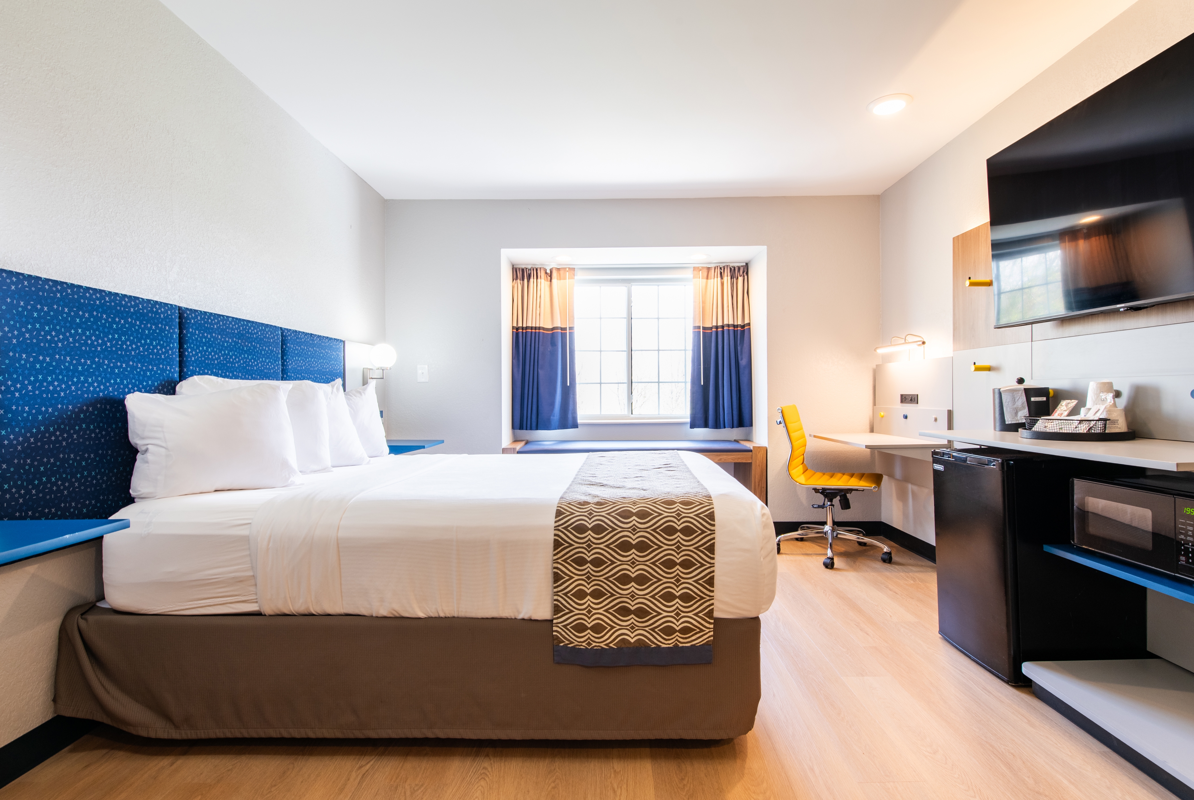 Microtel Inn & Suites by Wyndham London suite in London, Kentucky