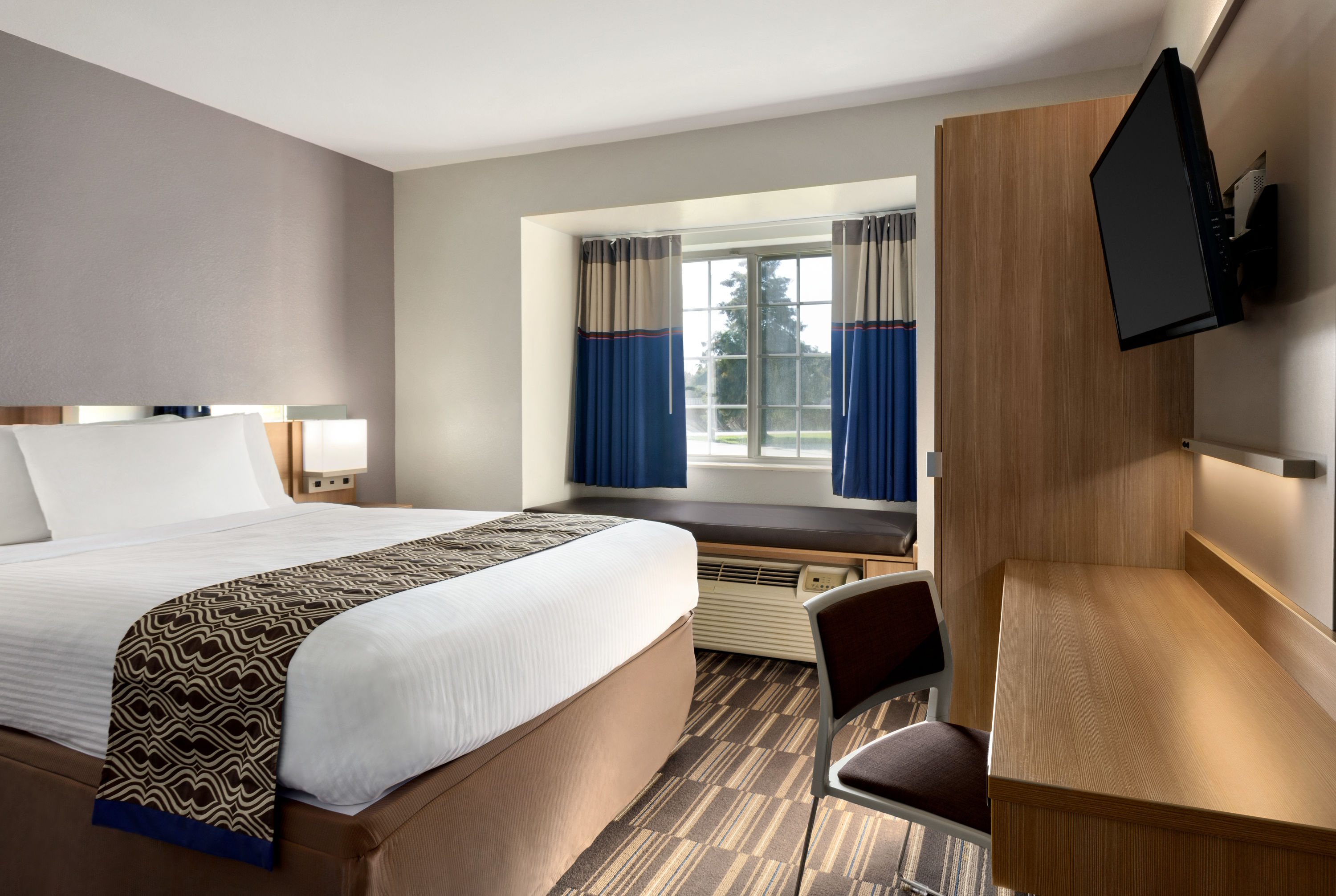 Guest room at the Microtel Inn & Suites by Wyndham Baton Rouge in Baton Rouge, Louisiana