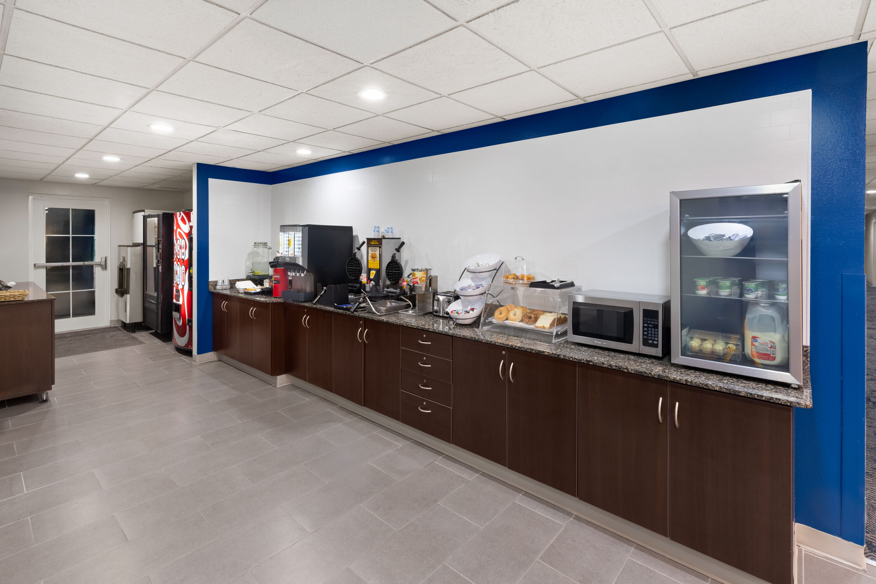 Free breakfast at Microtel Inn & Suites by Wyndham Baton Rouge Airport in Baton Rouge, Louisiana