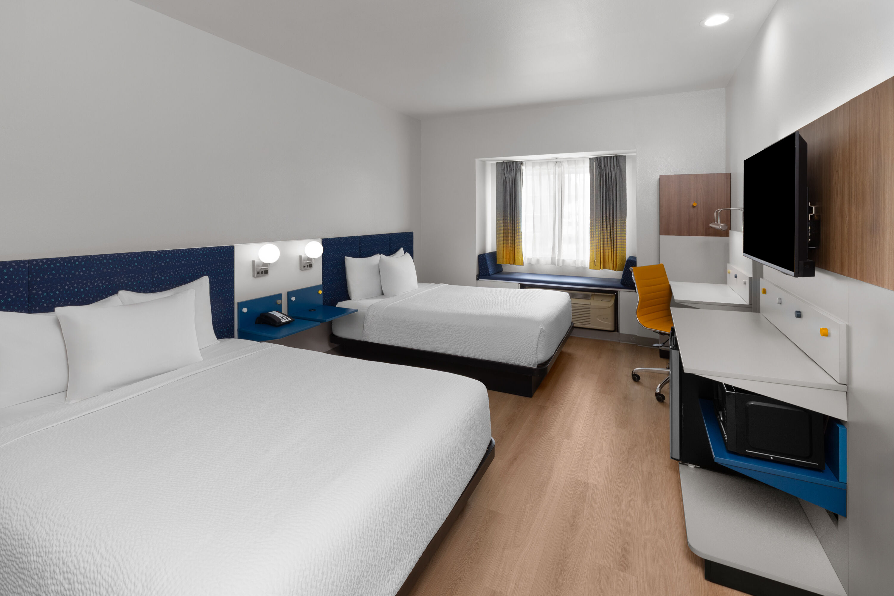 Guest room at the Microtel Inn & Suites by Wyndham Baton Rouge Airport in Baton Rouge, Louisiana