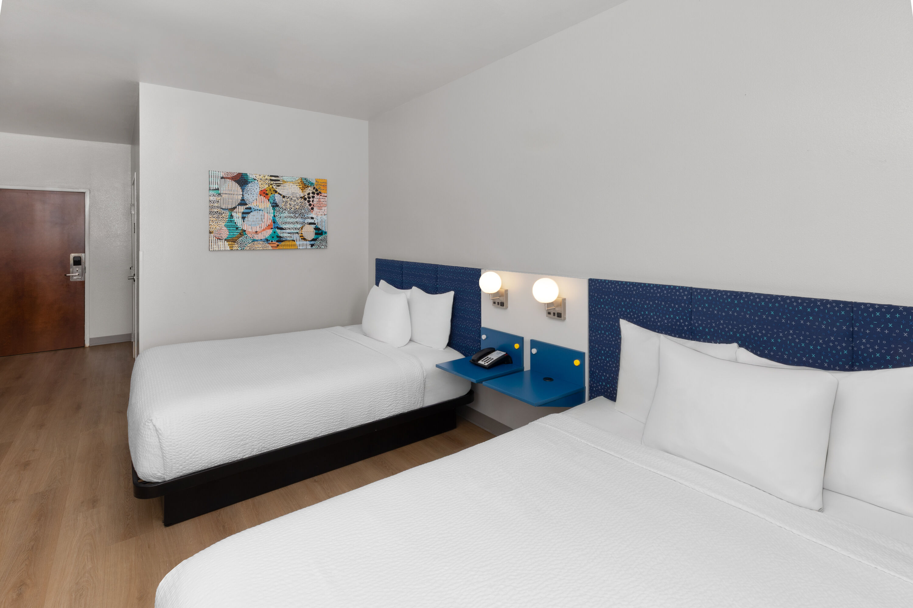 Guest room at the Microtel Inn & Suites by Wyndham Baton Rouge Airport in Baton Rouge, Louisiana