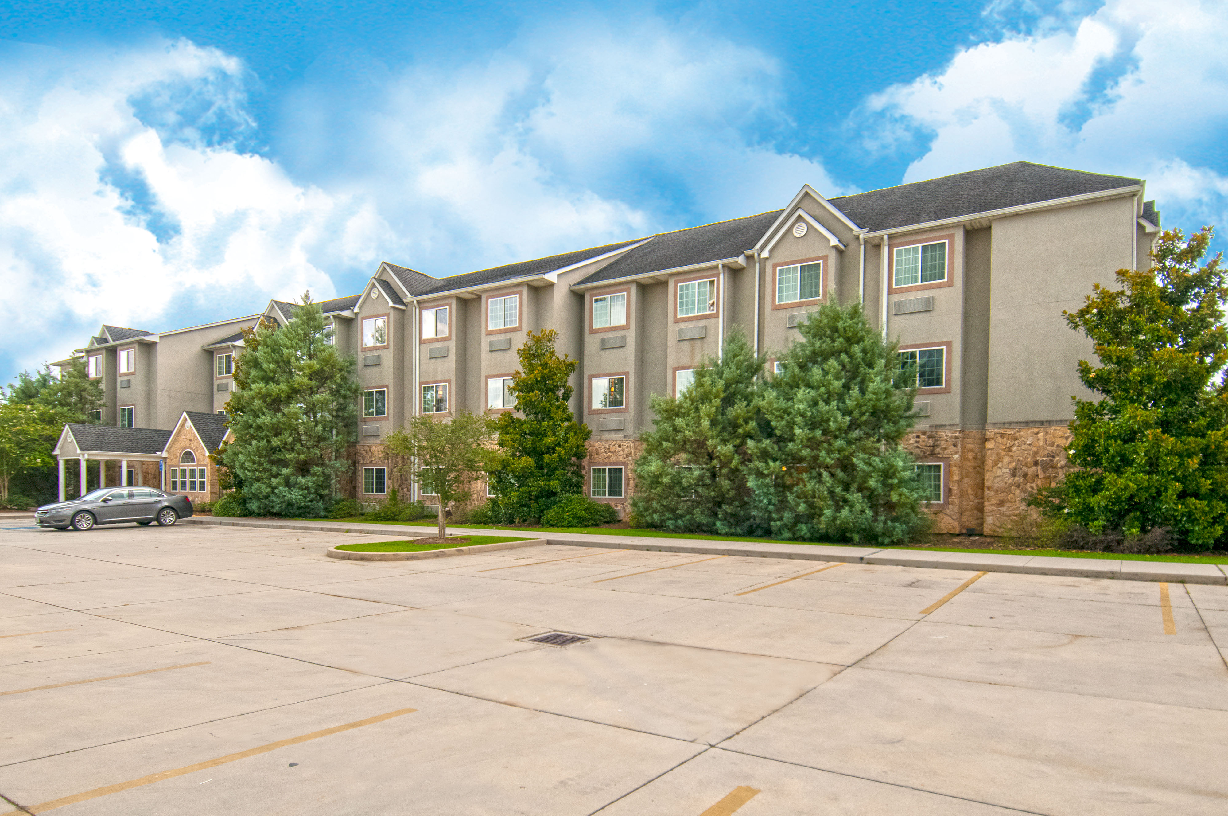 Exterior of Microtel Inn & Suites by Wyndham Pearl River/Slidell hotel in Pearl River, Louisiana