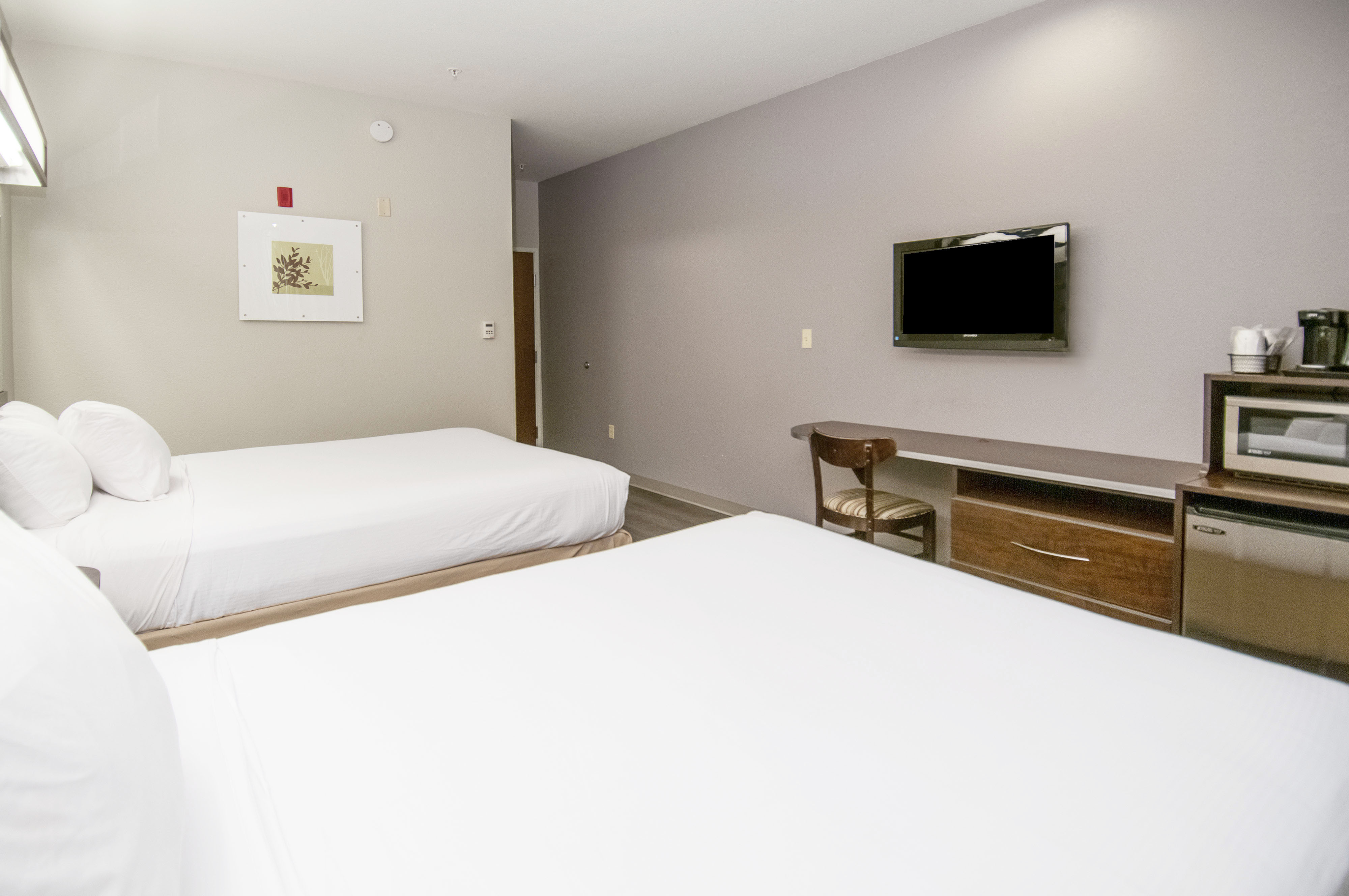 Guest room at the Microtel Inn & Suites by Wyndham Pearl River/Slidell in Pearl River, Louisiana