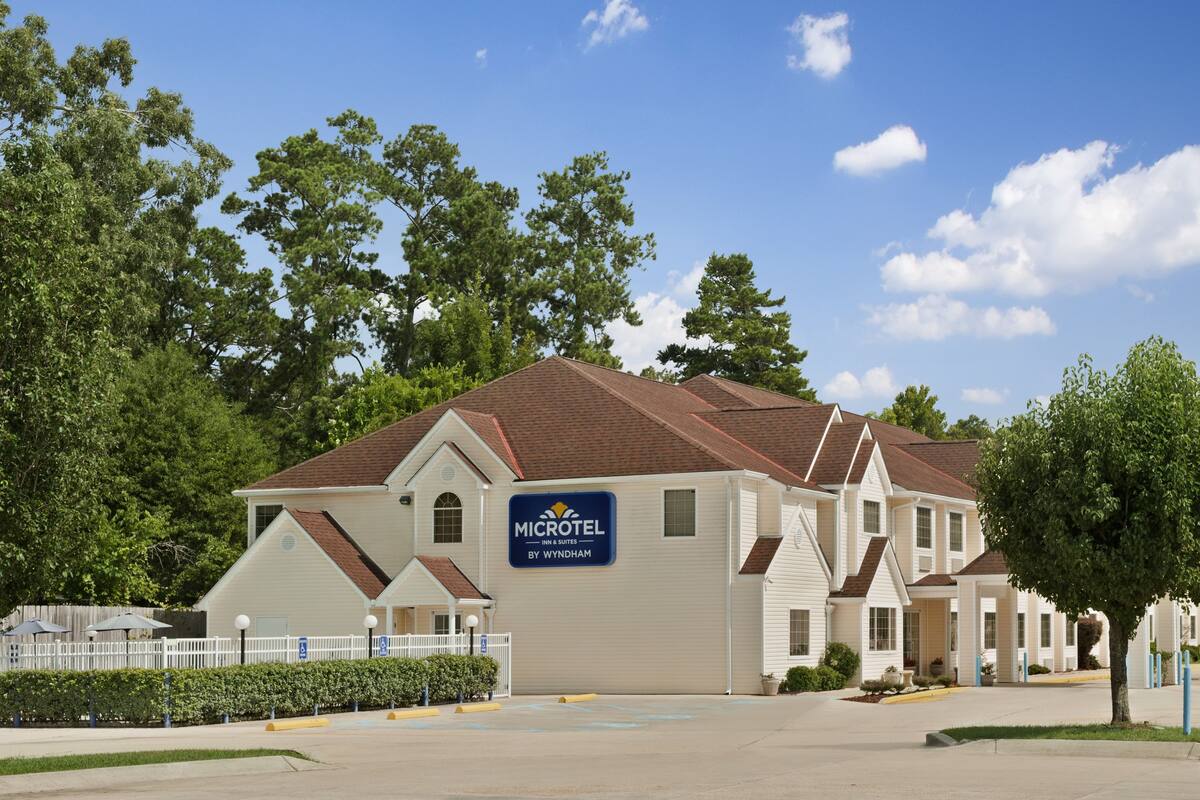 Microtel Inn Suites By Wyndham Ponchatoula Hammond Exterior Of Microtel Inn Suites By Wyndham Ponchatoula Hammond Hotel In Louisiana