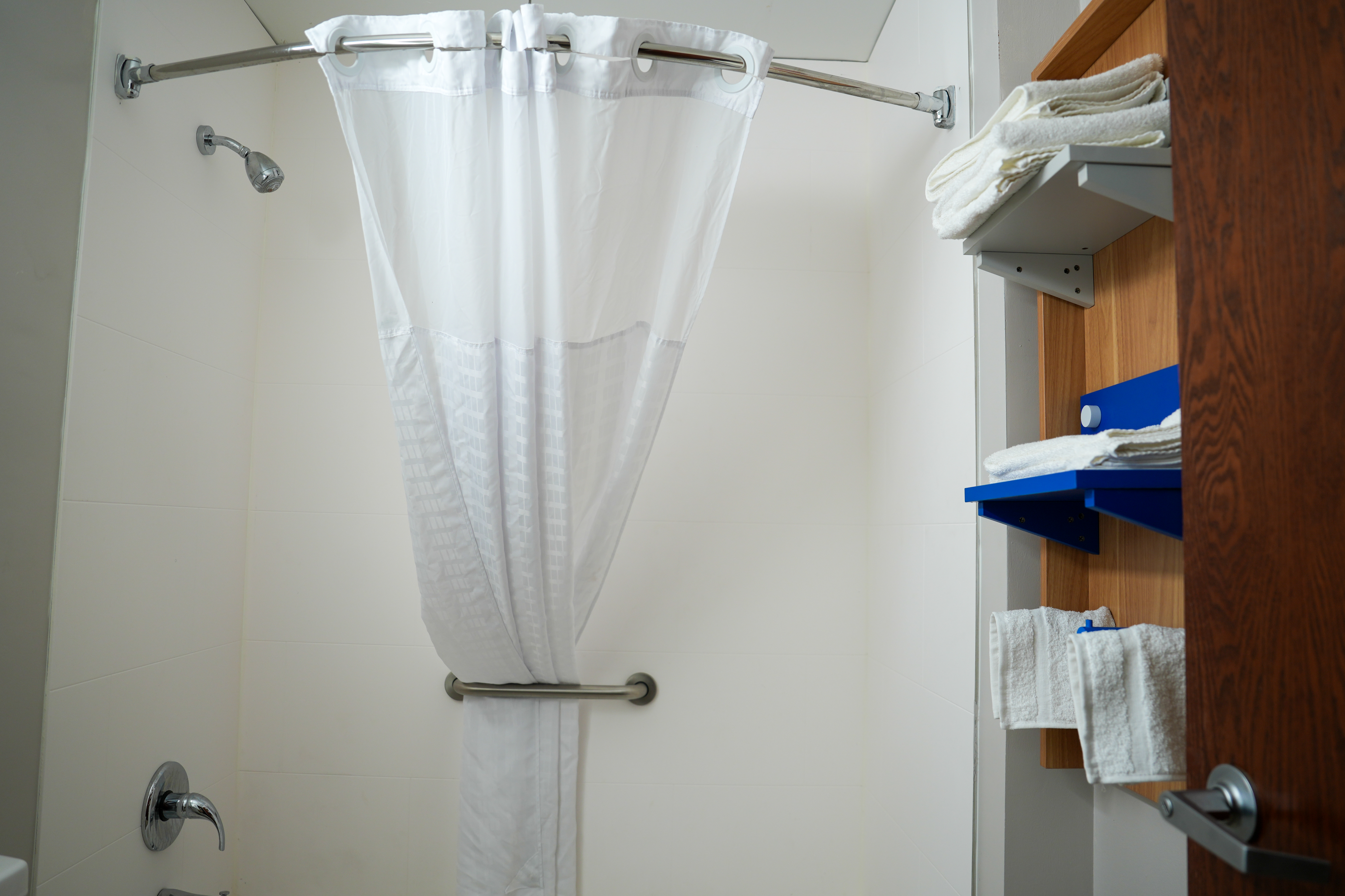 Guest room bath at the Microtel Inn & Suites by Wyndham Hagerstown by I-81 in Hagerstown, Maryland