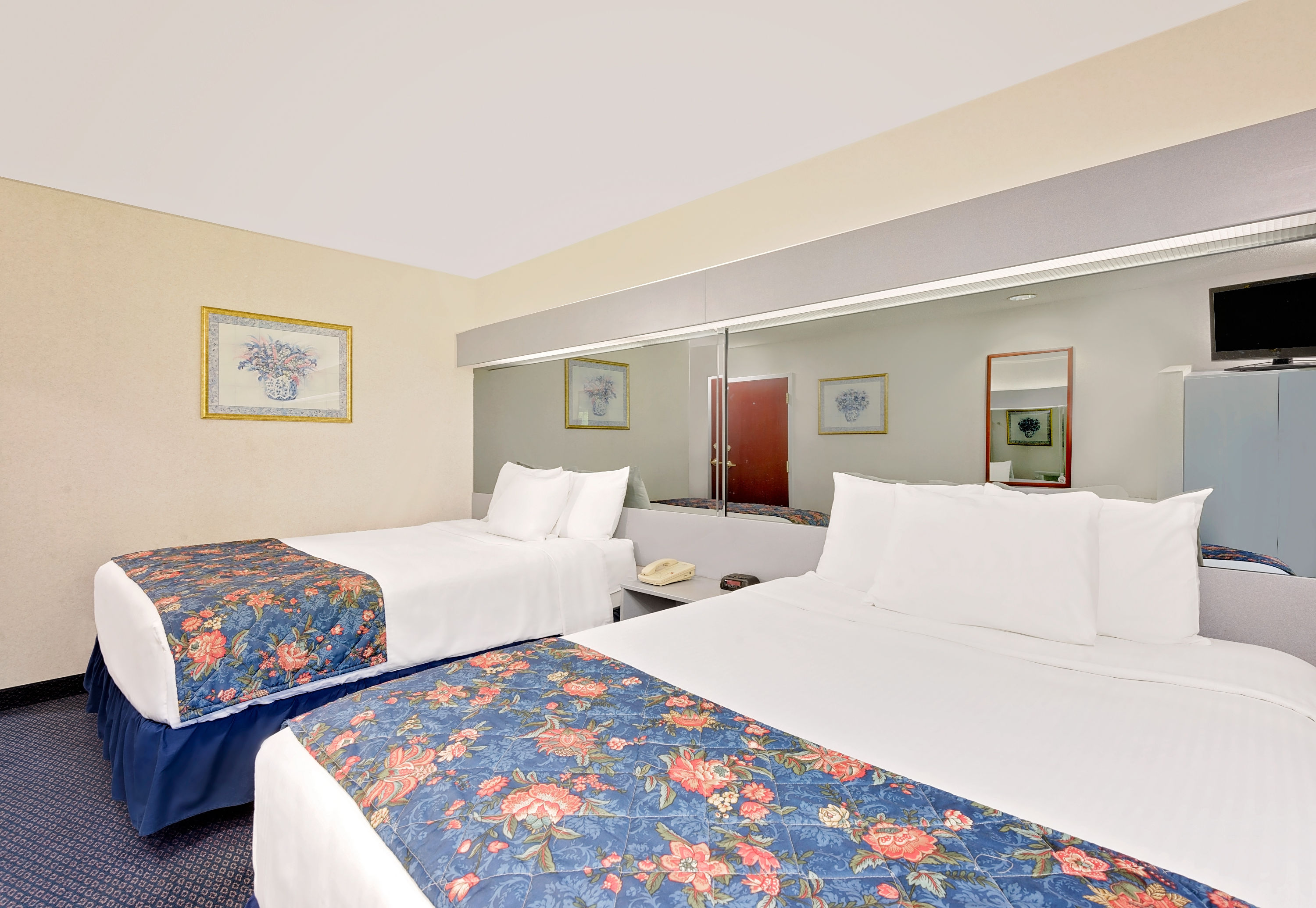 Microtel Inn & Suites by Wyndham Hagerstown | Hagerstown, MD Hotels
