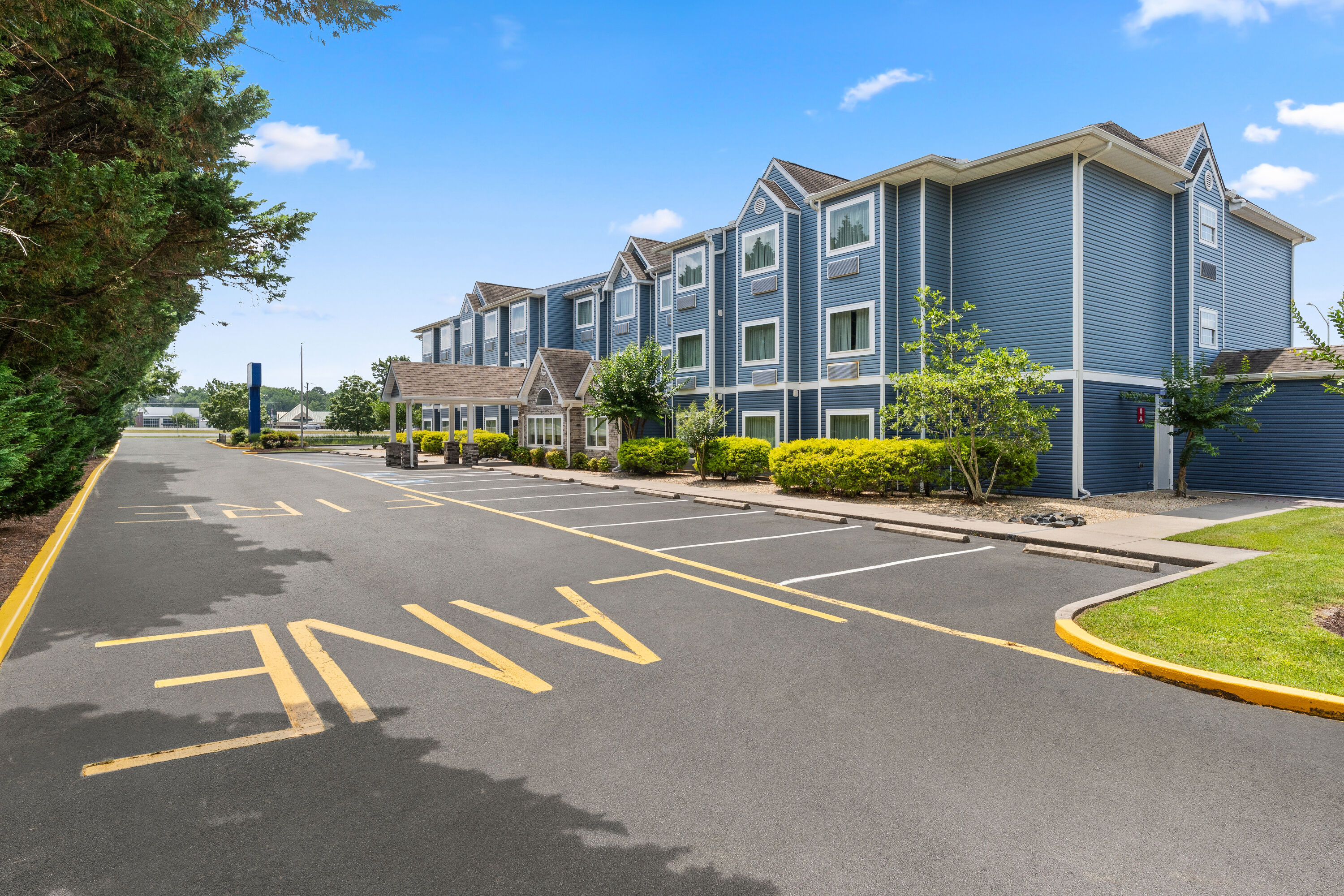 Exterior Day Image of Microtel Inn & Suites by Wyndham Salisbury hotel in Salisbury, Maryland