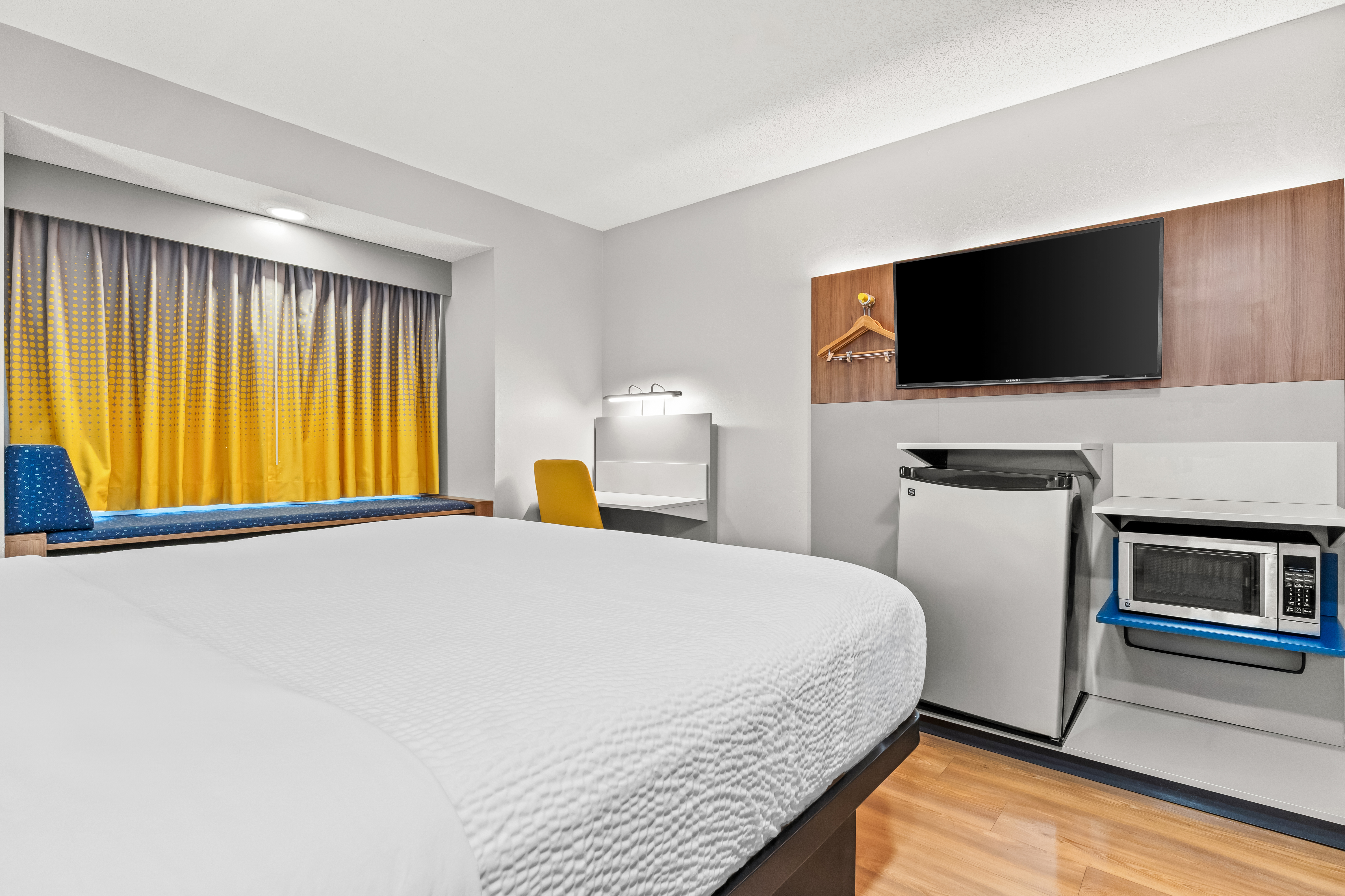 Microtel Inn & Suites by Wyndham Salisbury suite in Salisbury, Maryland