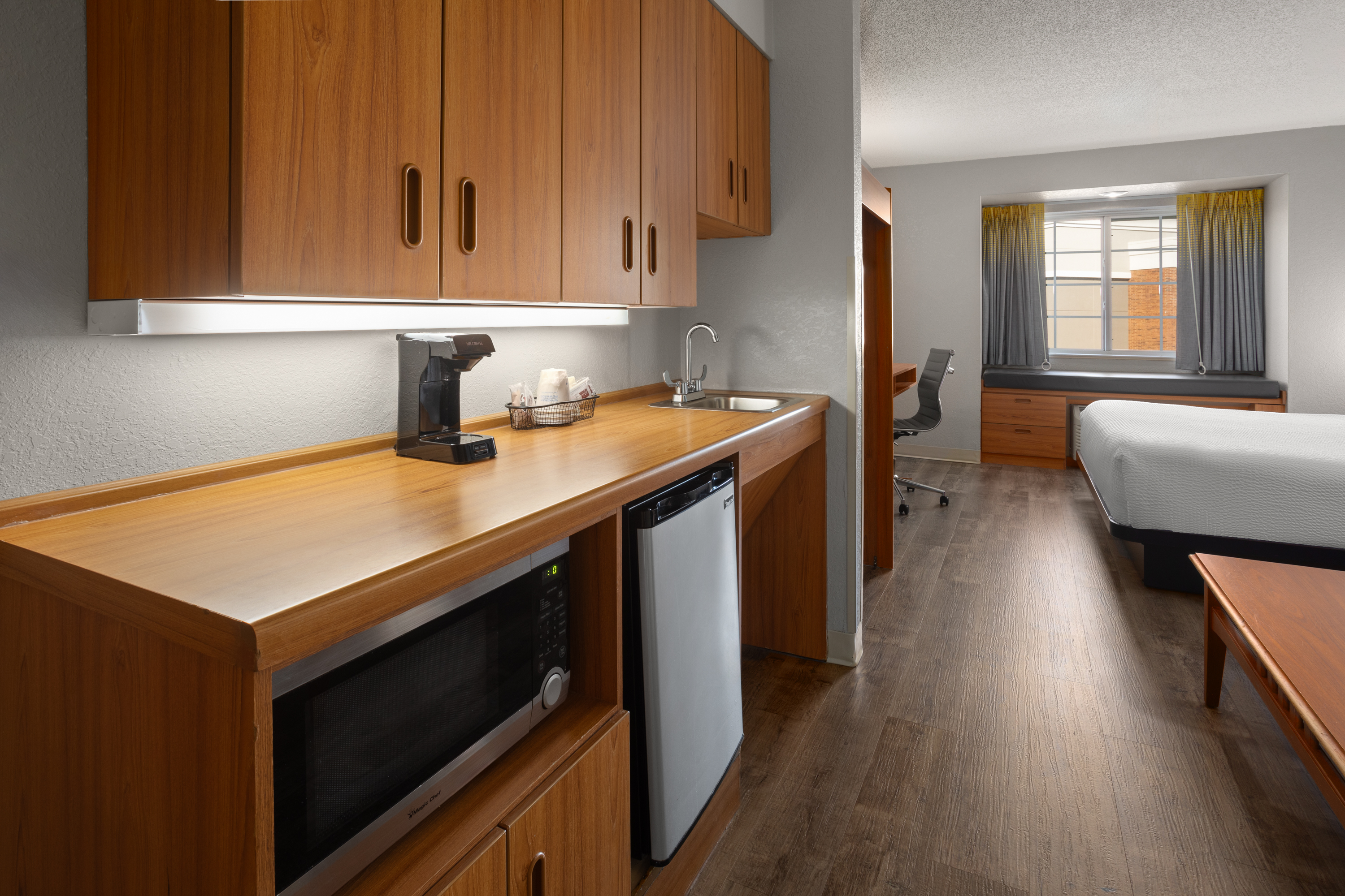 Microtel Inn & Suites by Wyndham Ann Arbor suite in Ann Arbor, Michigan