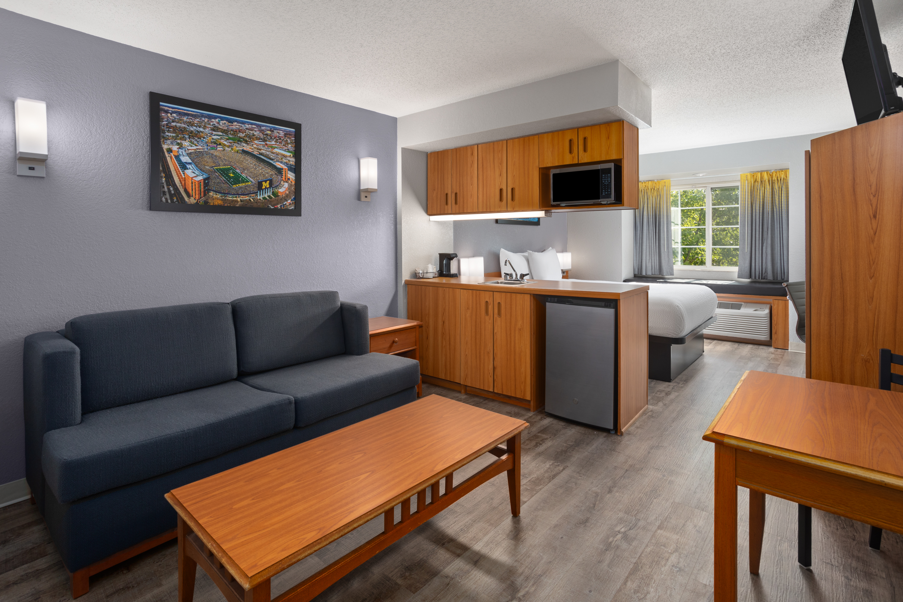Microtel Inn & Suites by Wyndham Ann Arbor suite in Ann Arbor, Michigan