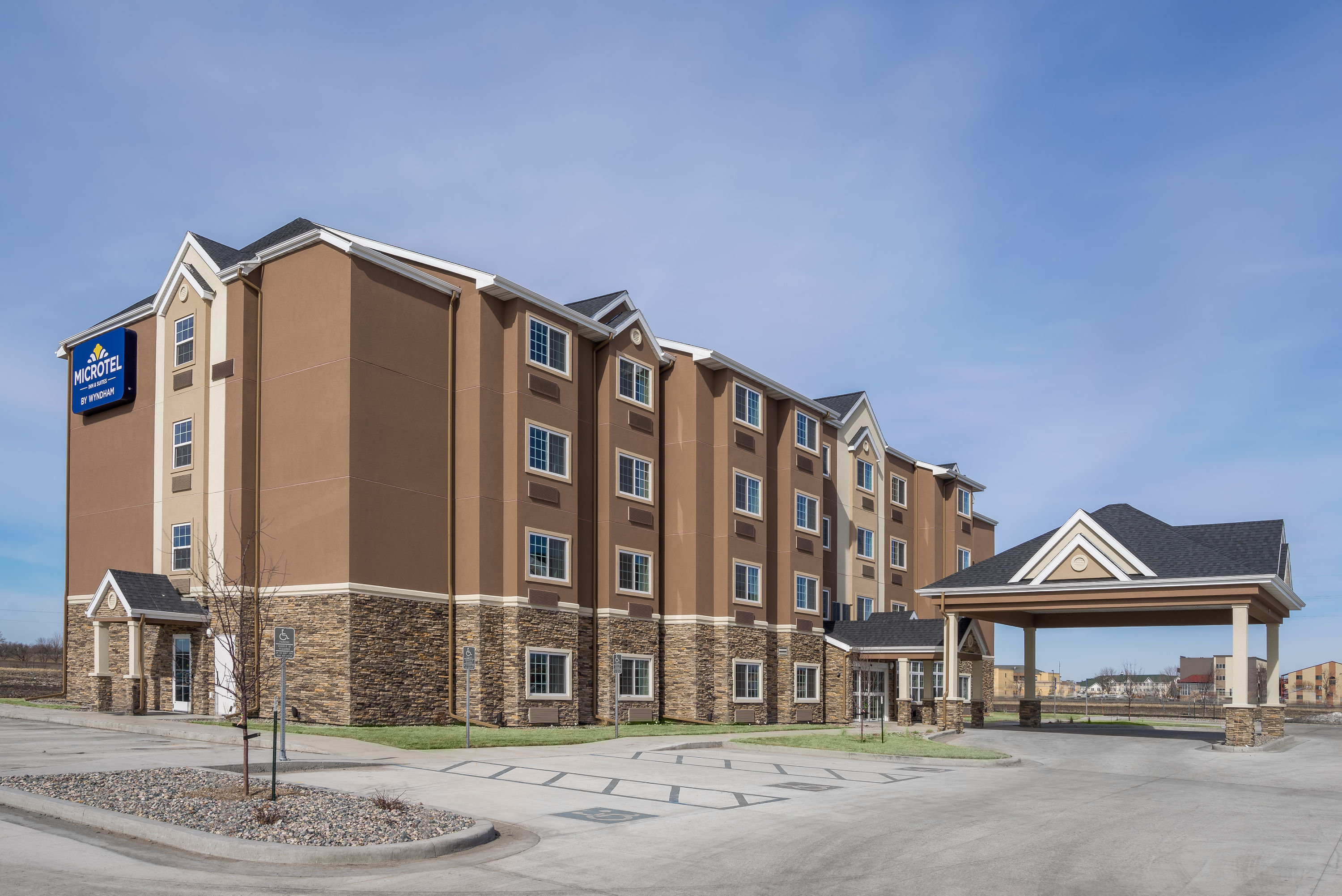 Microtel Inn & Suites By Wyndham Moorhead Fargo Area Moorhead, MN Hotels