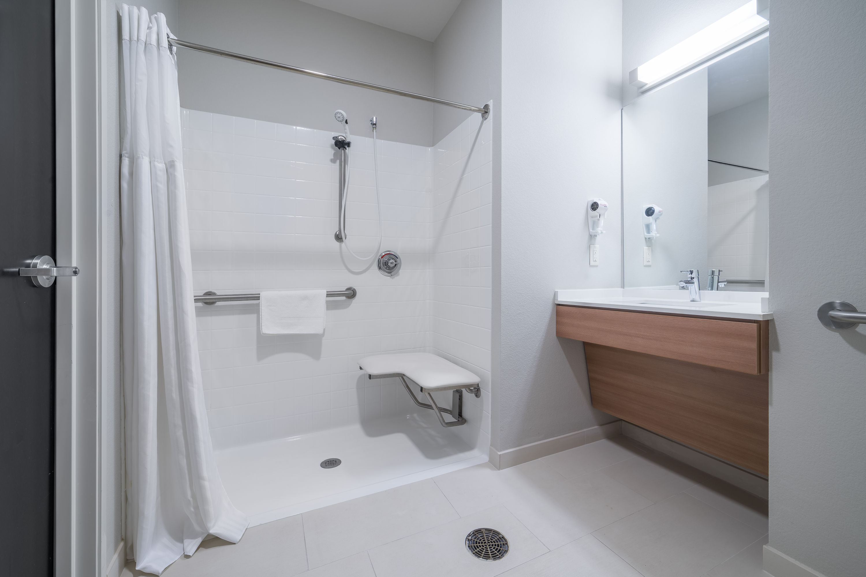 Guest room at the Microtel Inn & Suites By Wyndham Moorhead Fargo Area in Moorhead, Minnesota