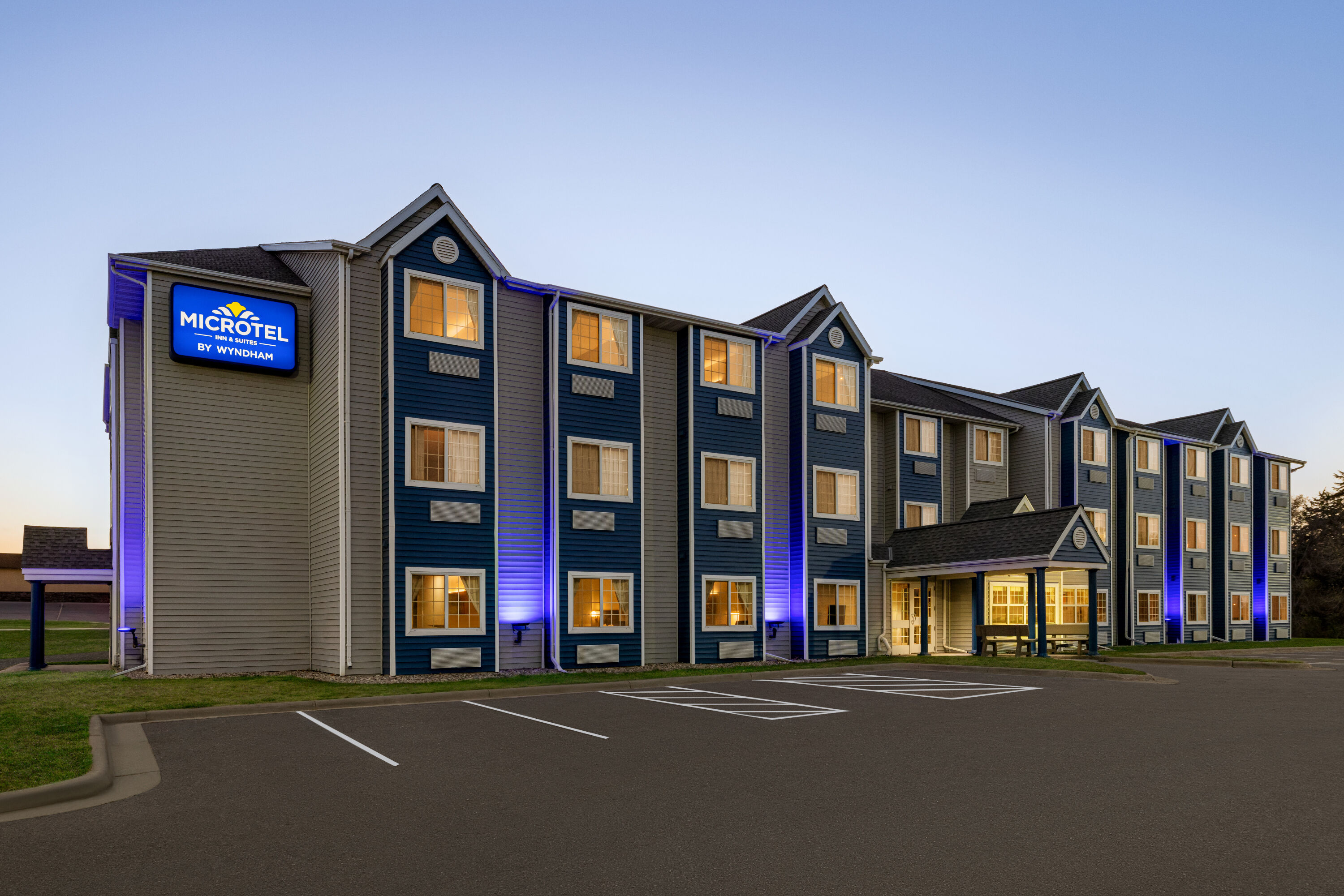 Exterior of Microtel Inn & Suites by Wyndham New Ulm hotel in New Ulm, Minnesota