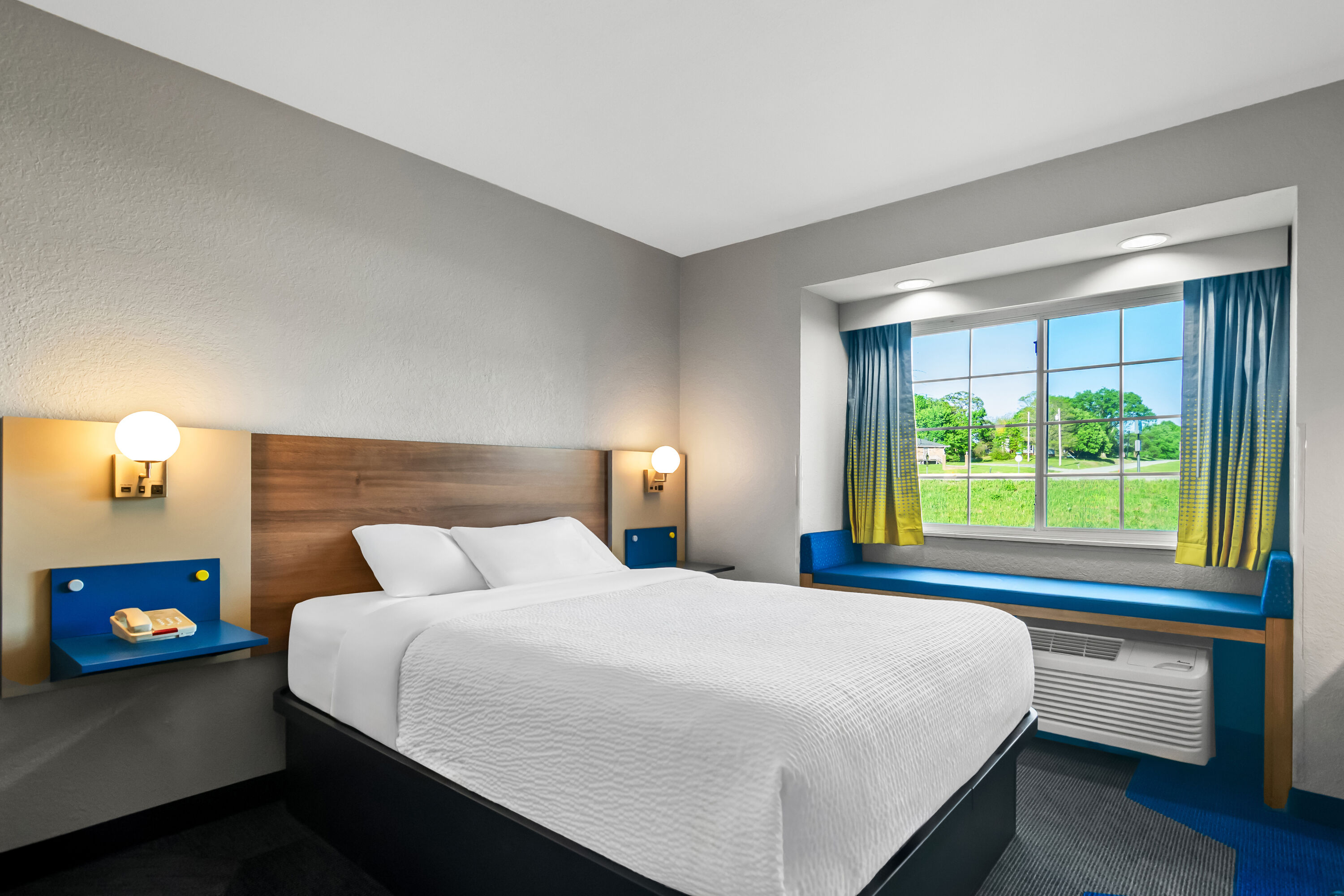 Microtel Inn & Suites by Wyndham Joplin suite in Joplin, Missouri