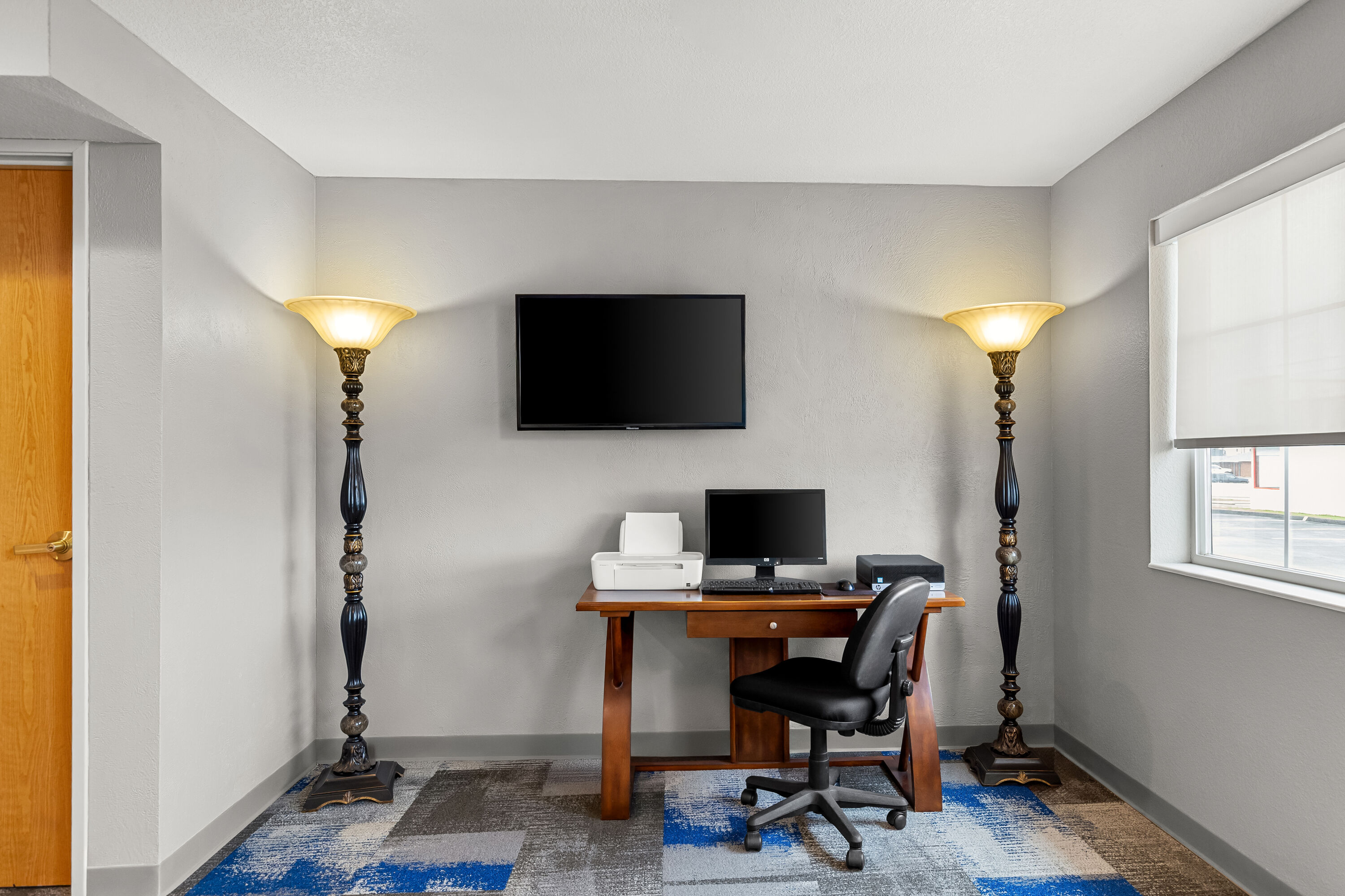 Microtel Inn & Suites by Wyndham Sainte Genevieve business center in Sainte Genevieve, Missouri