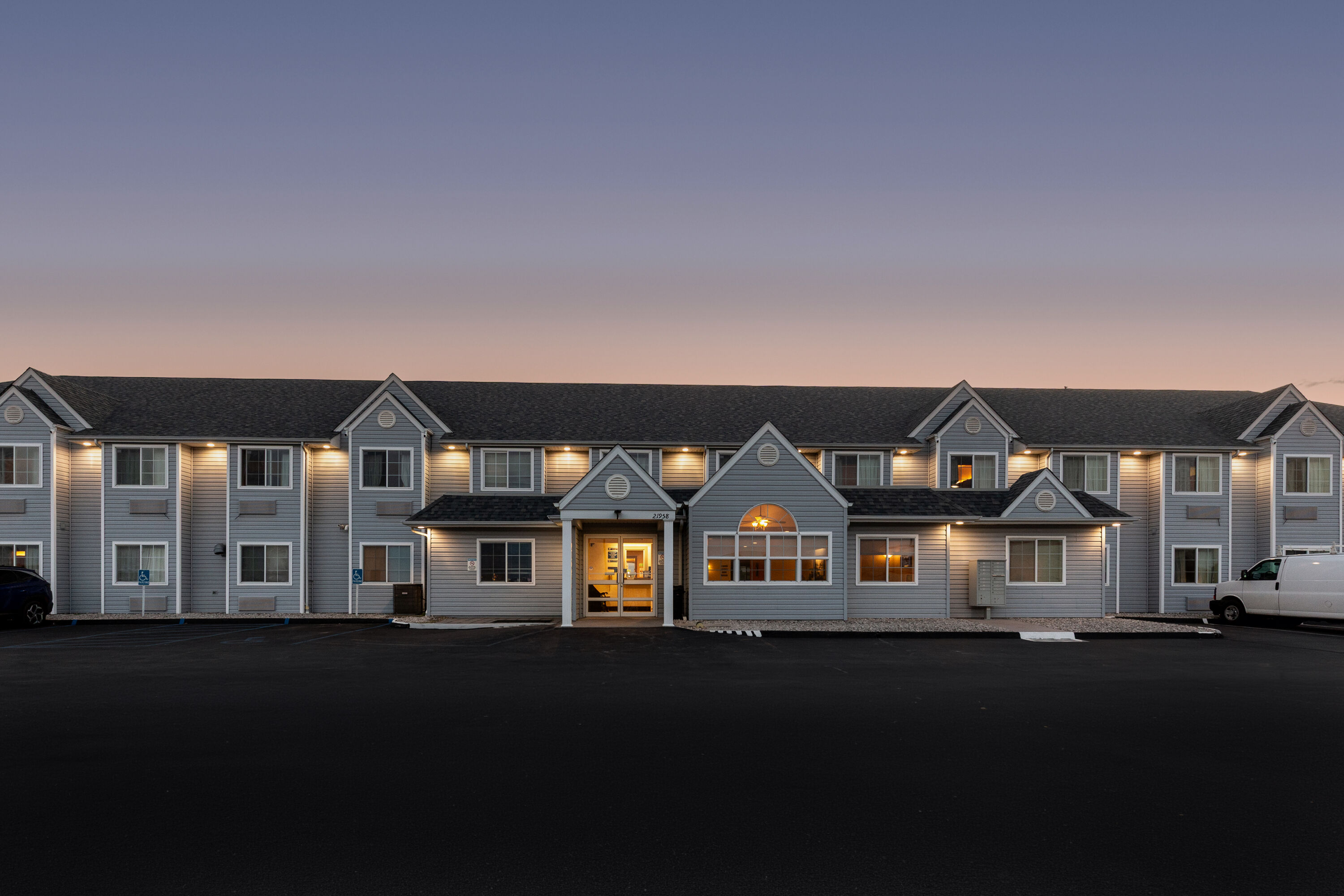 Exterior Night Image of Microtel Inn & Suites by Wyndham Sainte Genevieve hotel in Sainte Genevieve, Missouri