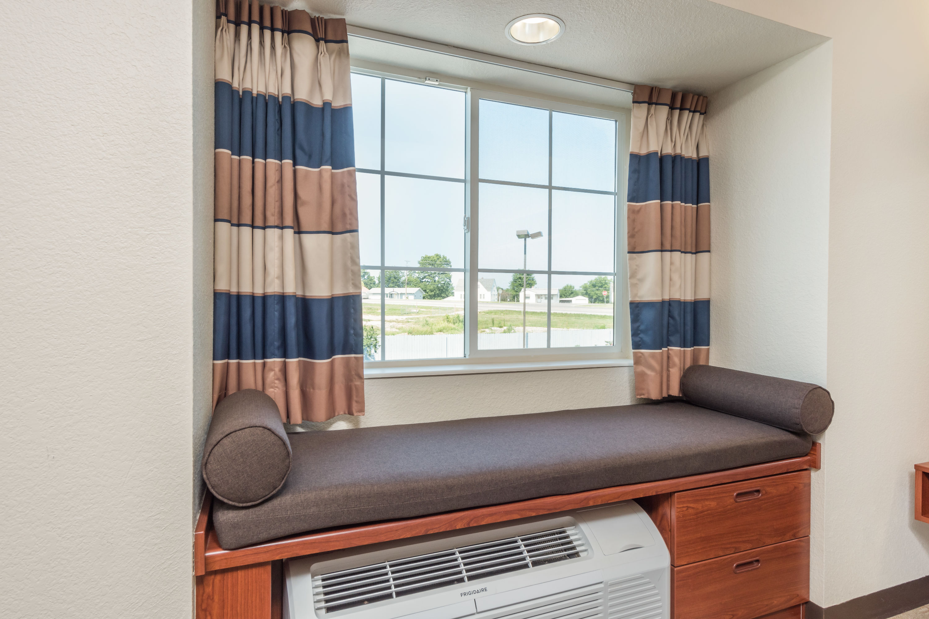 Guest room amenity at Microtel Inn & Suites by Wyndham Sainte Genevieve in Sainte Genevieve, Missouri